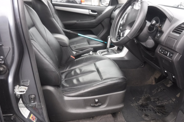 Isuzu D-Max DIESEL in Down
