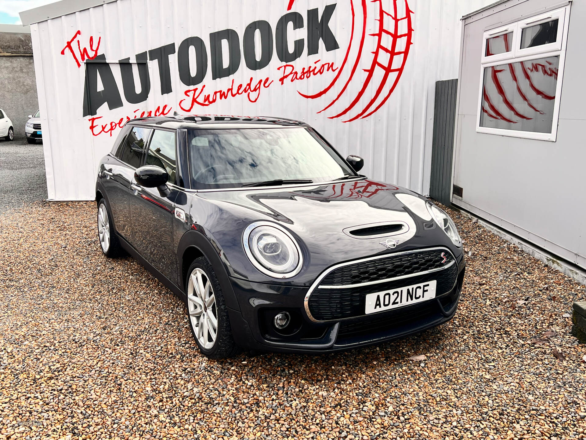 Car Thumbnail 1
