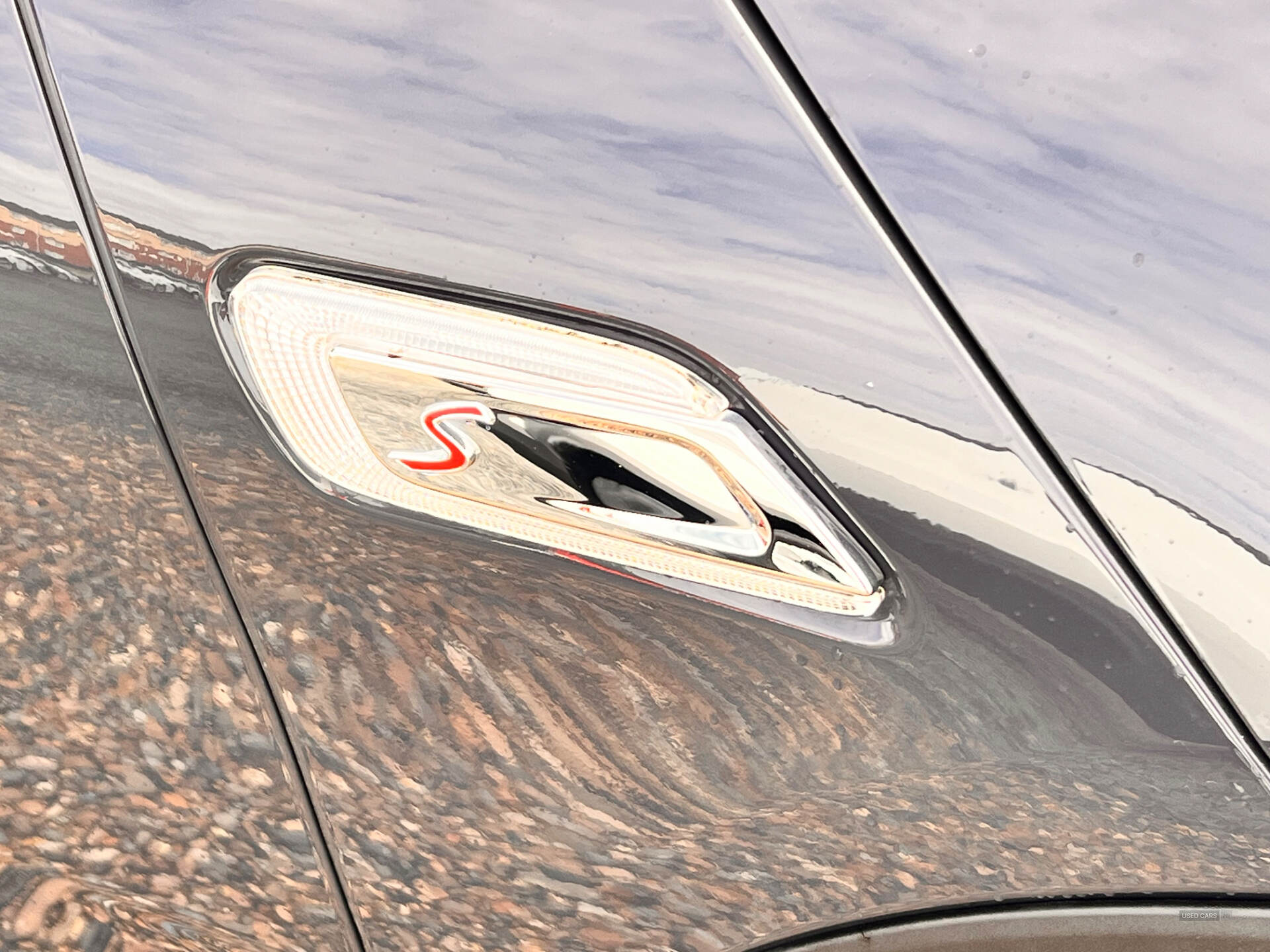 Car Thumbnail 9