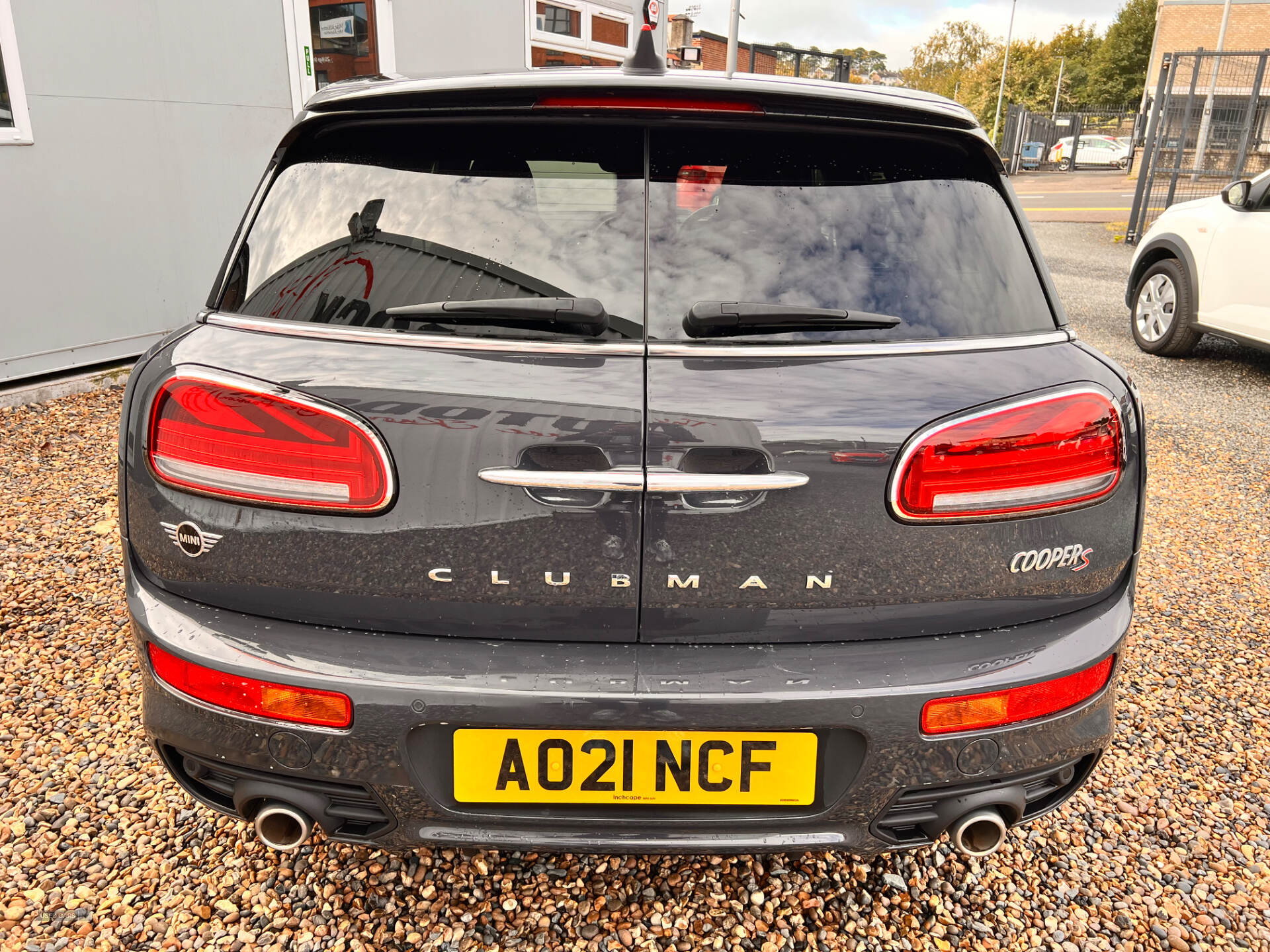 Car Thumbnail 14