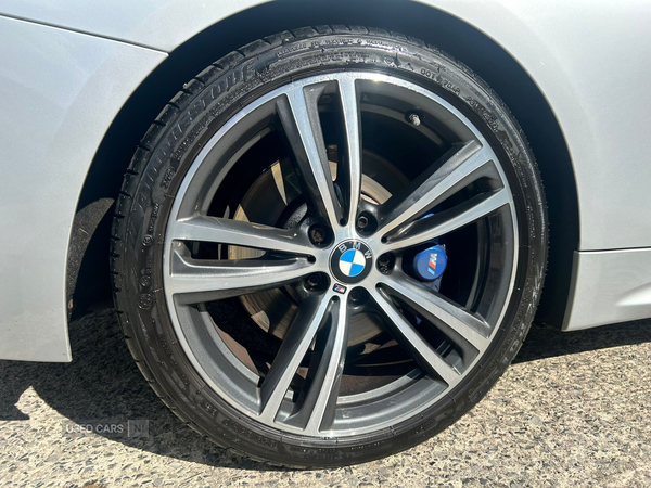 BMW 4 Series CONVERTIBLE in Down