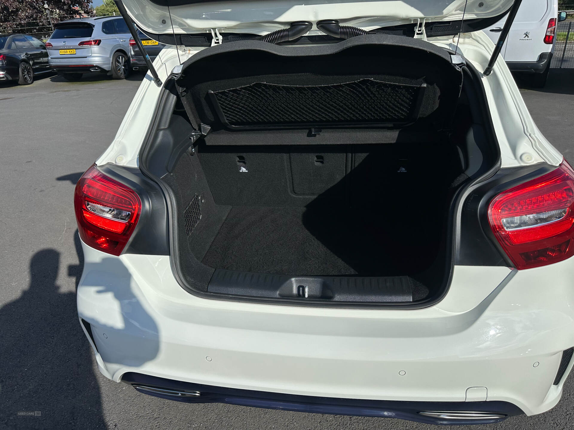Car Thumbnail 6