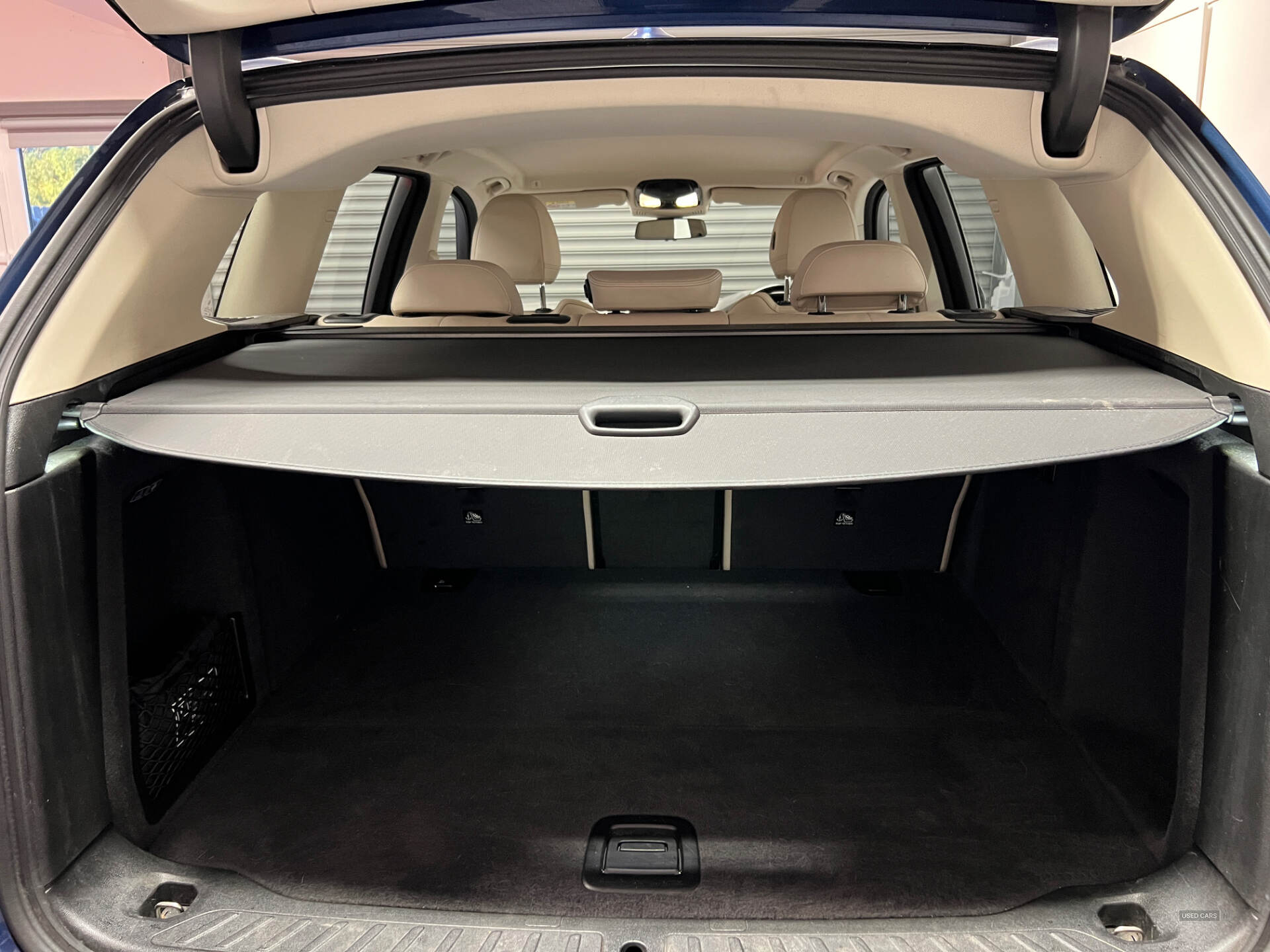 Car Thumbnail 23