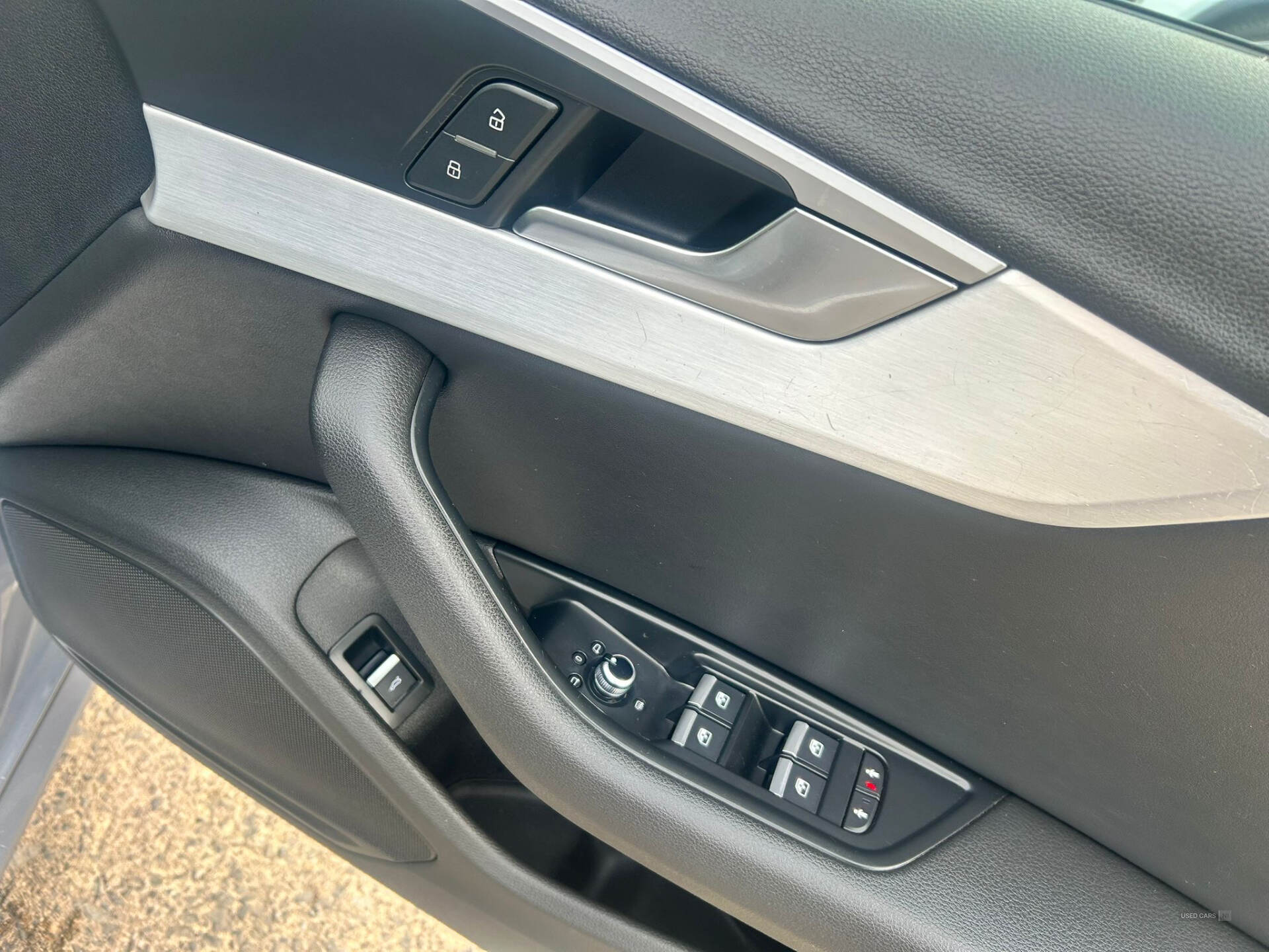 Car Thumbnail 15