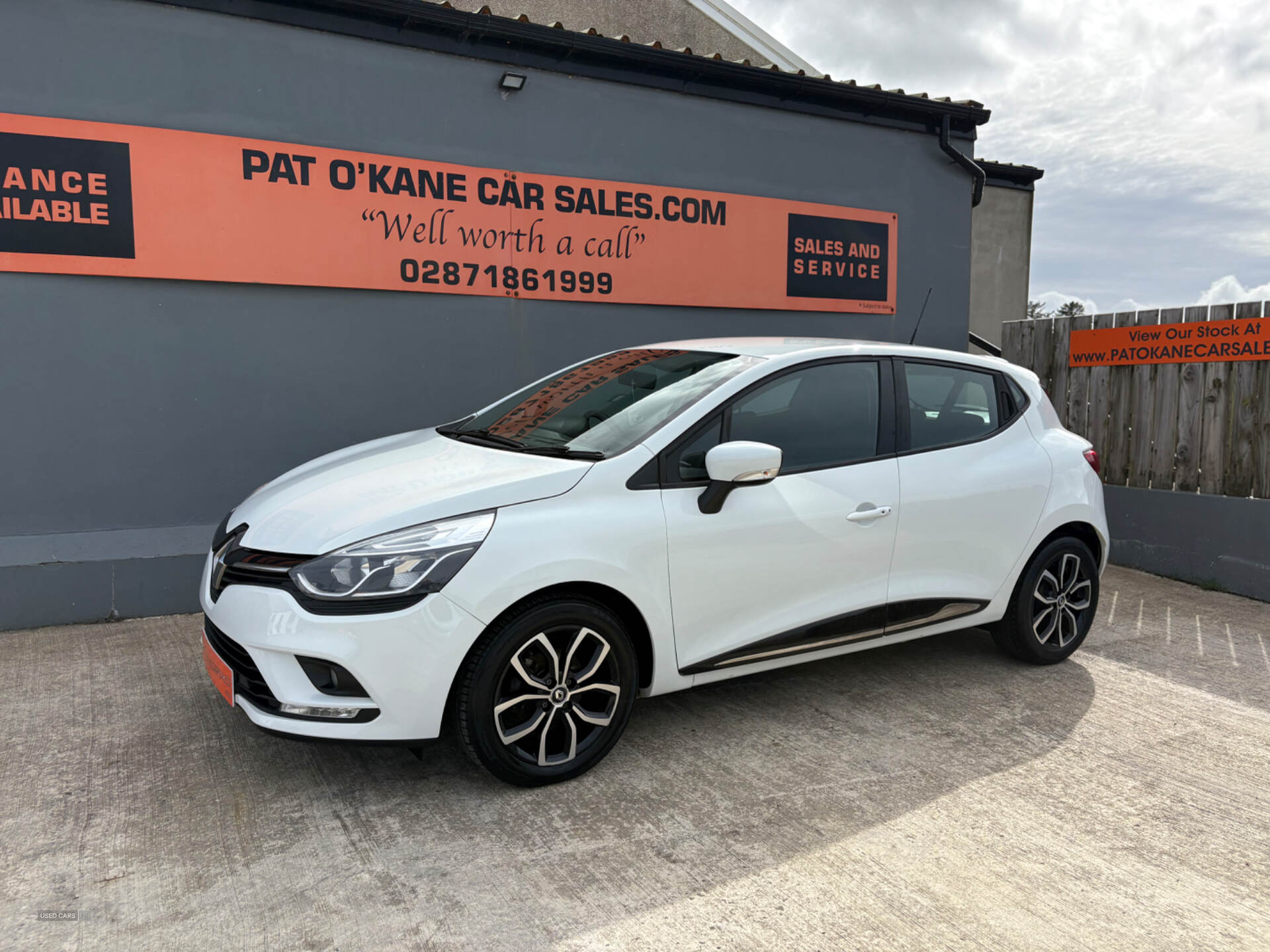 Renault Clio HATCHBACK in Derry / Londonderry