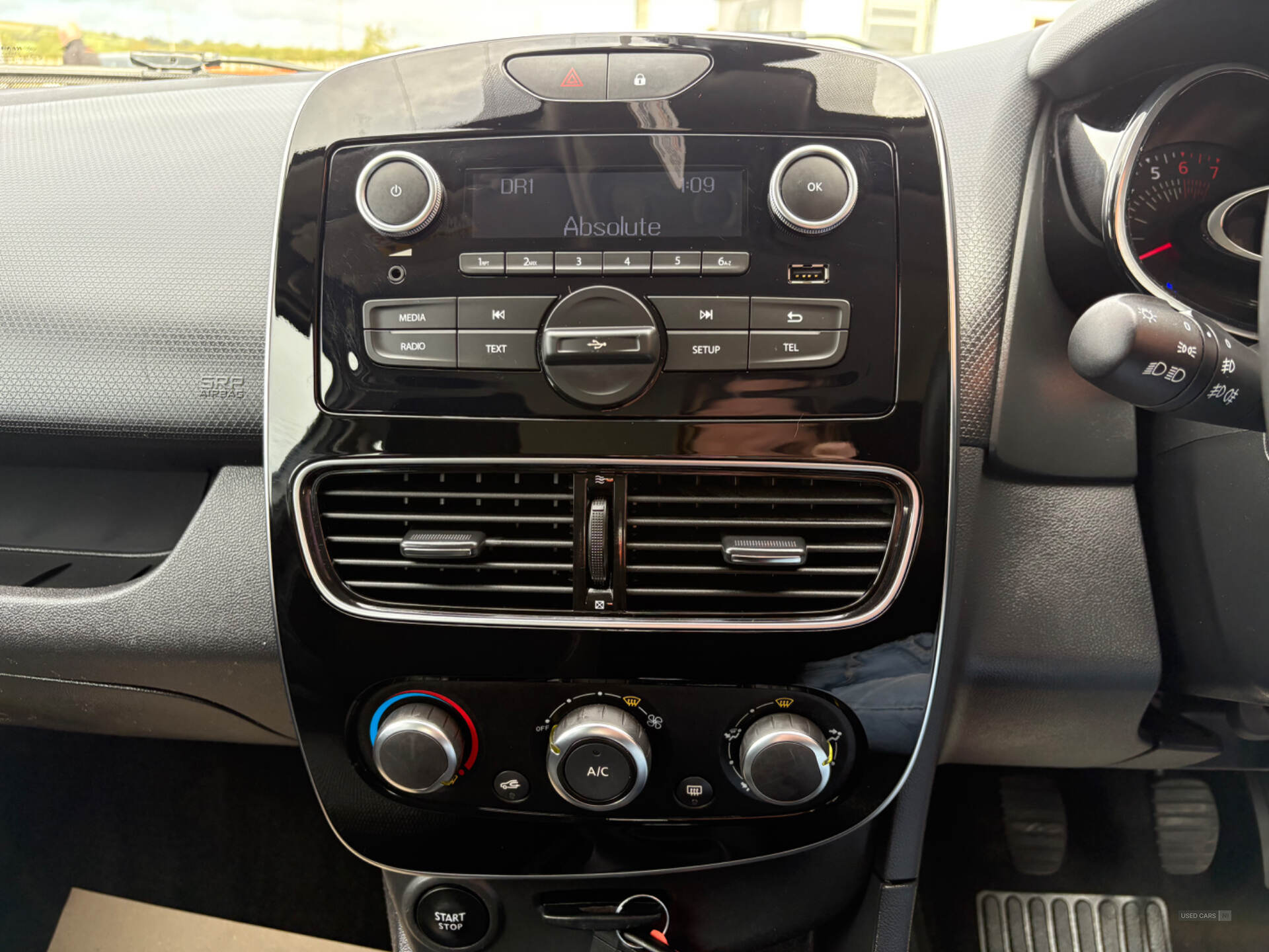 Renault Clio HATCHBACK in Derry / Londonderry