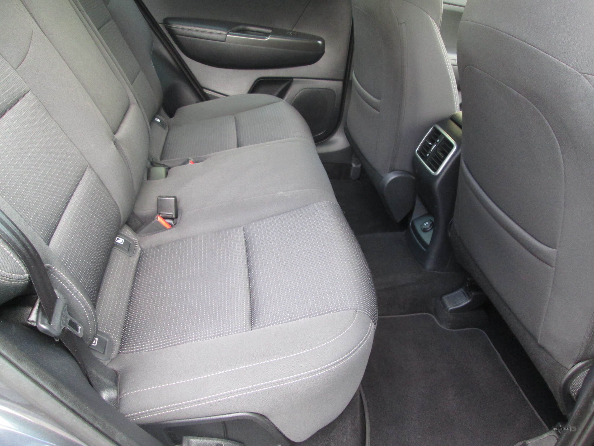 Car Thumbnail 12