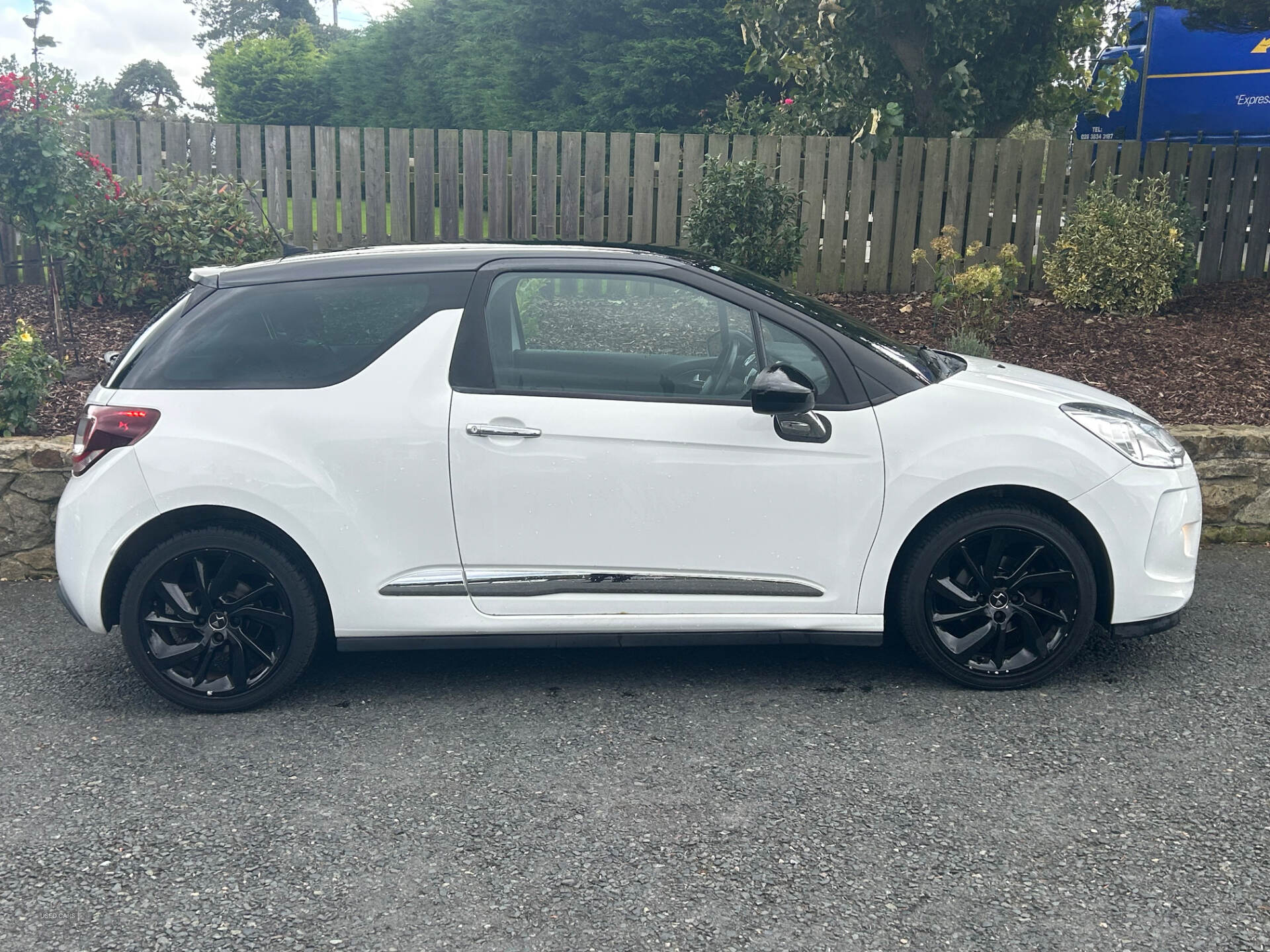 Car Thumbnail 1