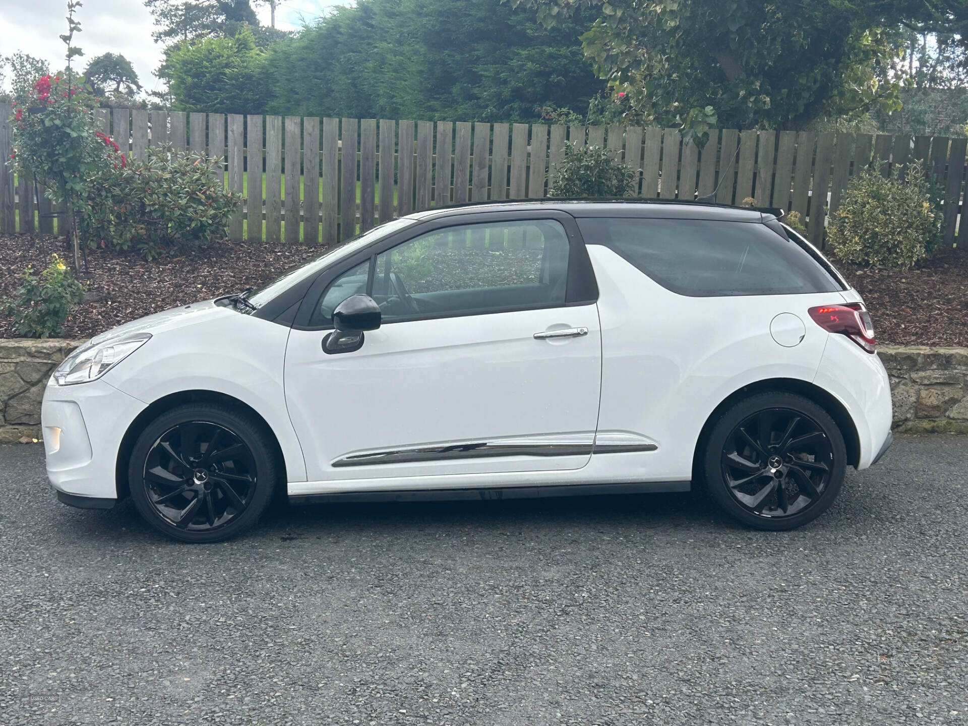 Car Thumbnail 4