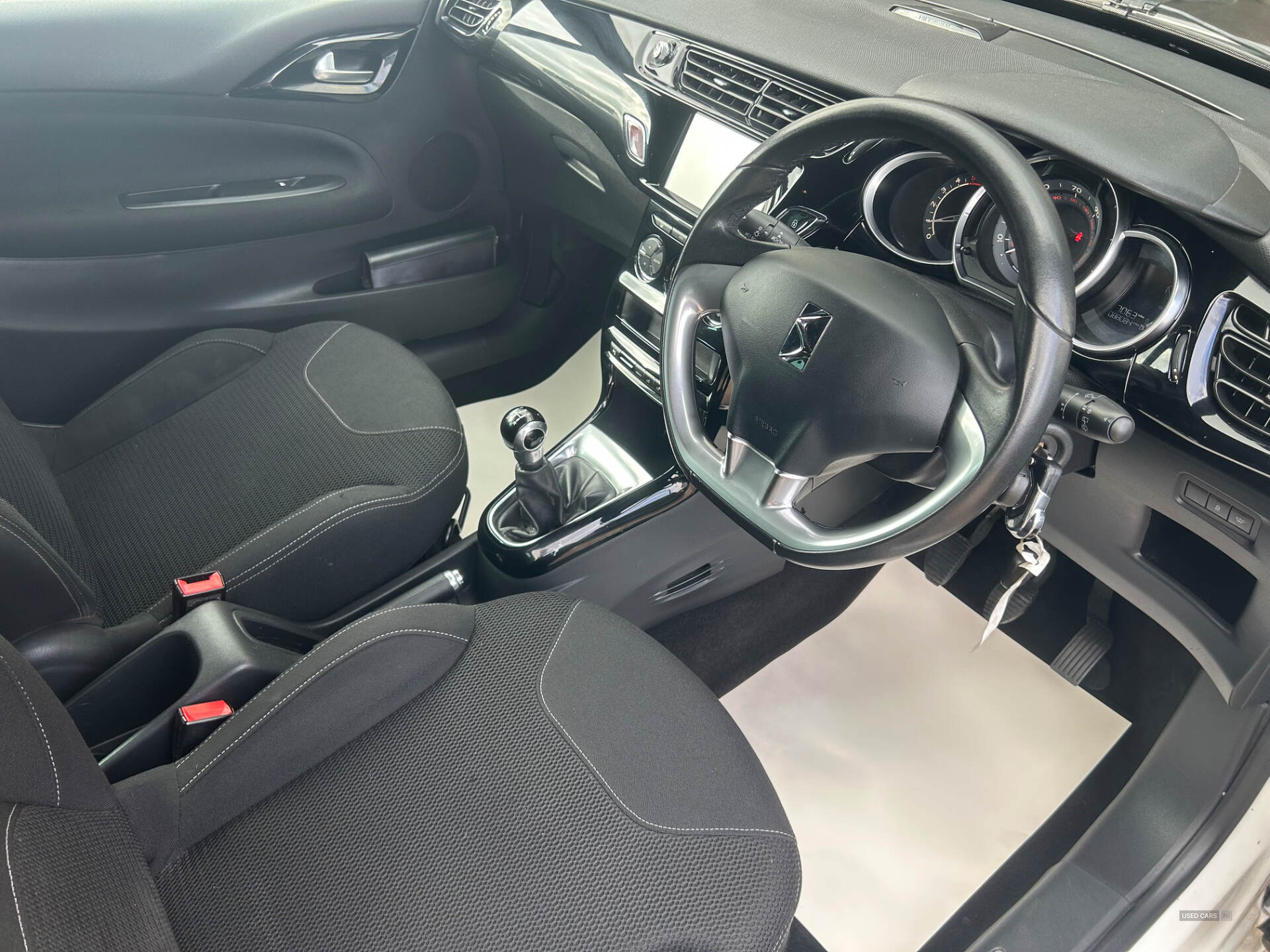 Car Thumbnail 6