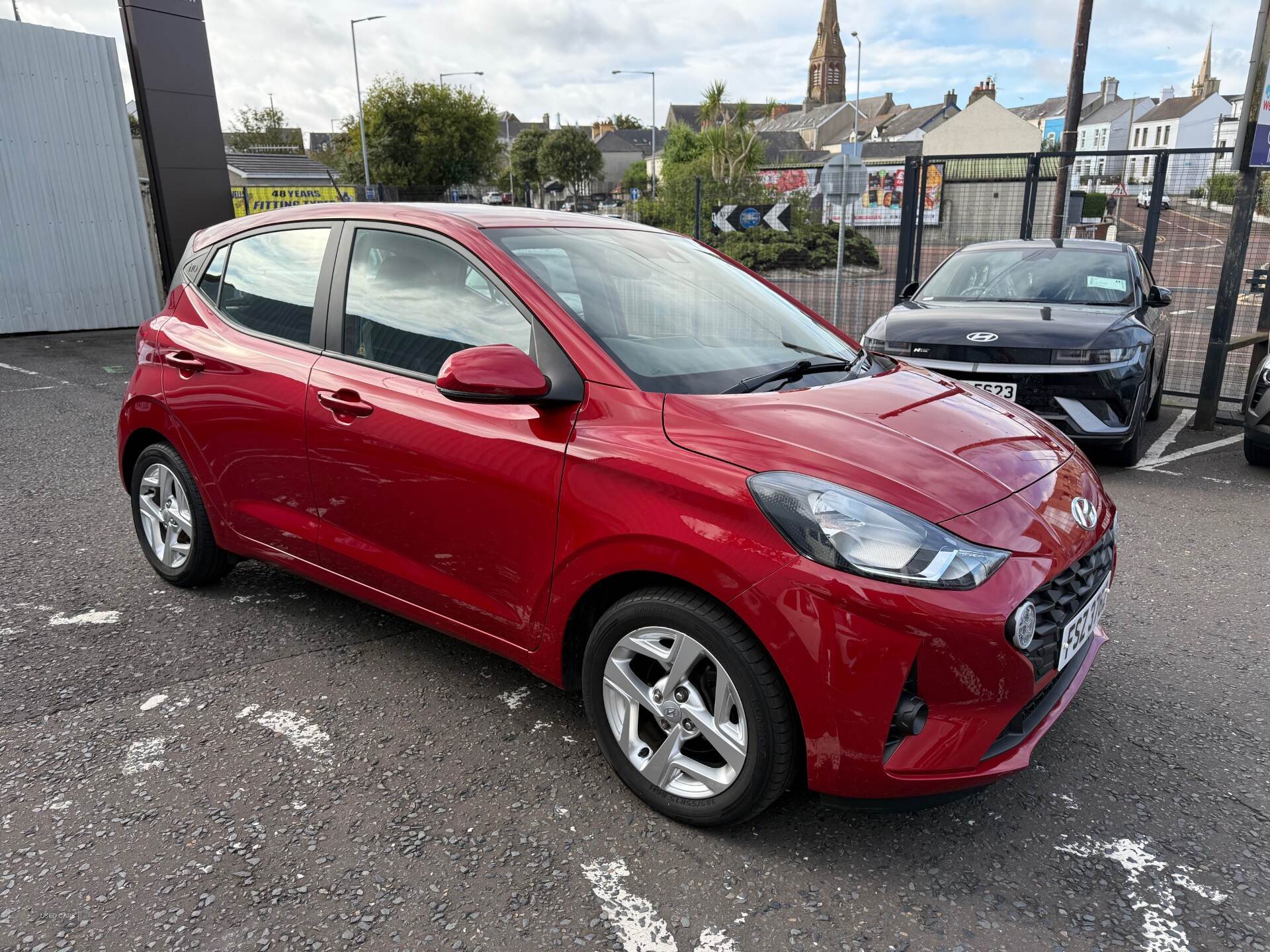 Hyundai i10 HATCHBACK in Down