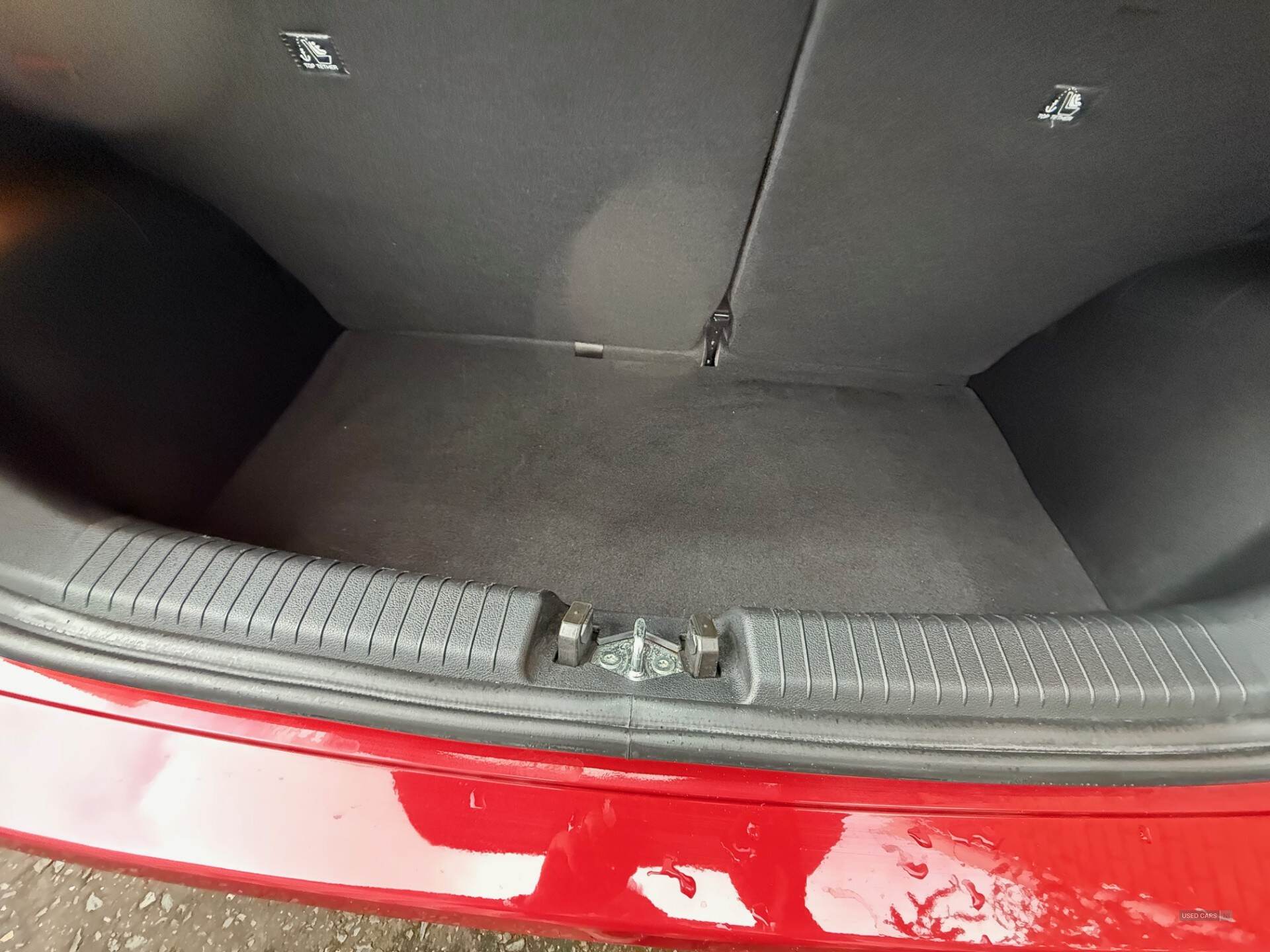 Hyundai i10 HATCHBACK in Down