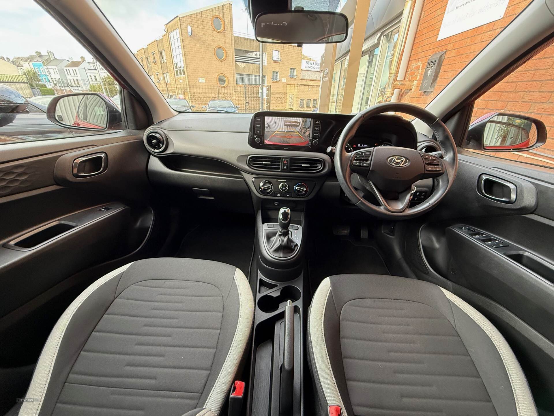 Hyundai i10 HATCHBACK in Down