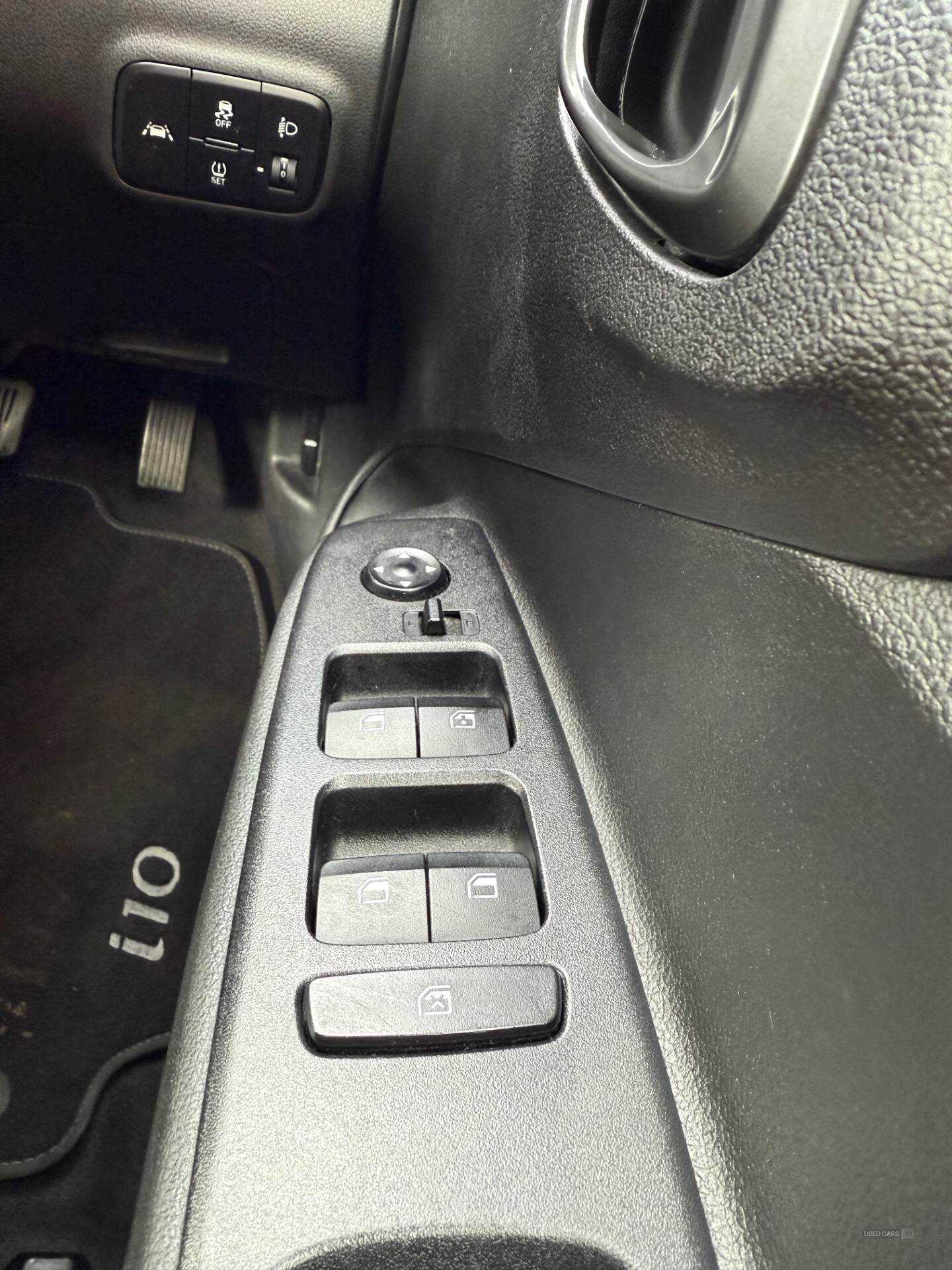 Hyundai i10 HATCHBACK in Down