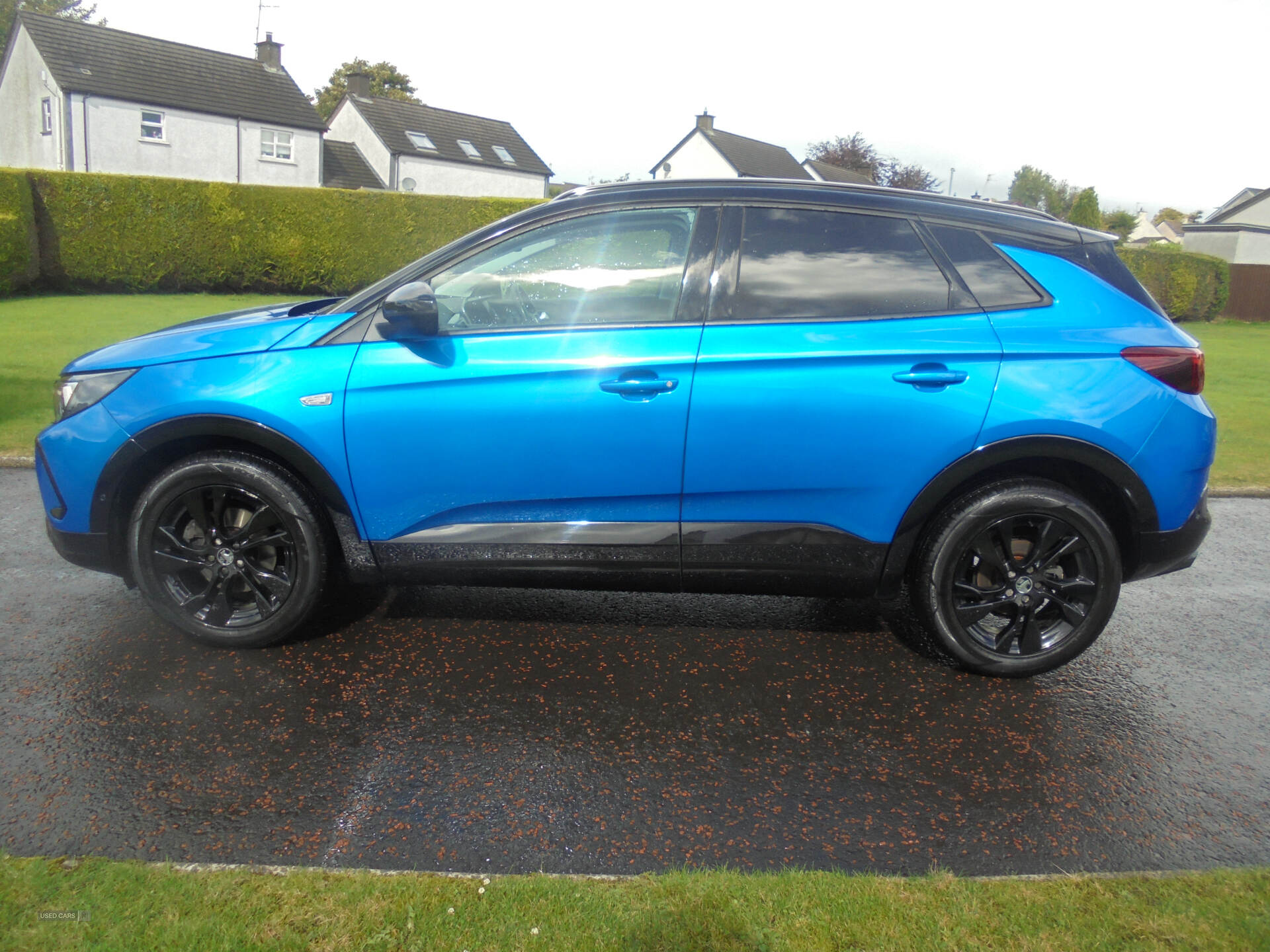 Car Thumbnail 4