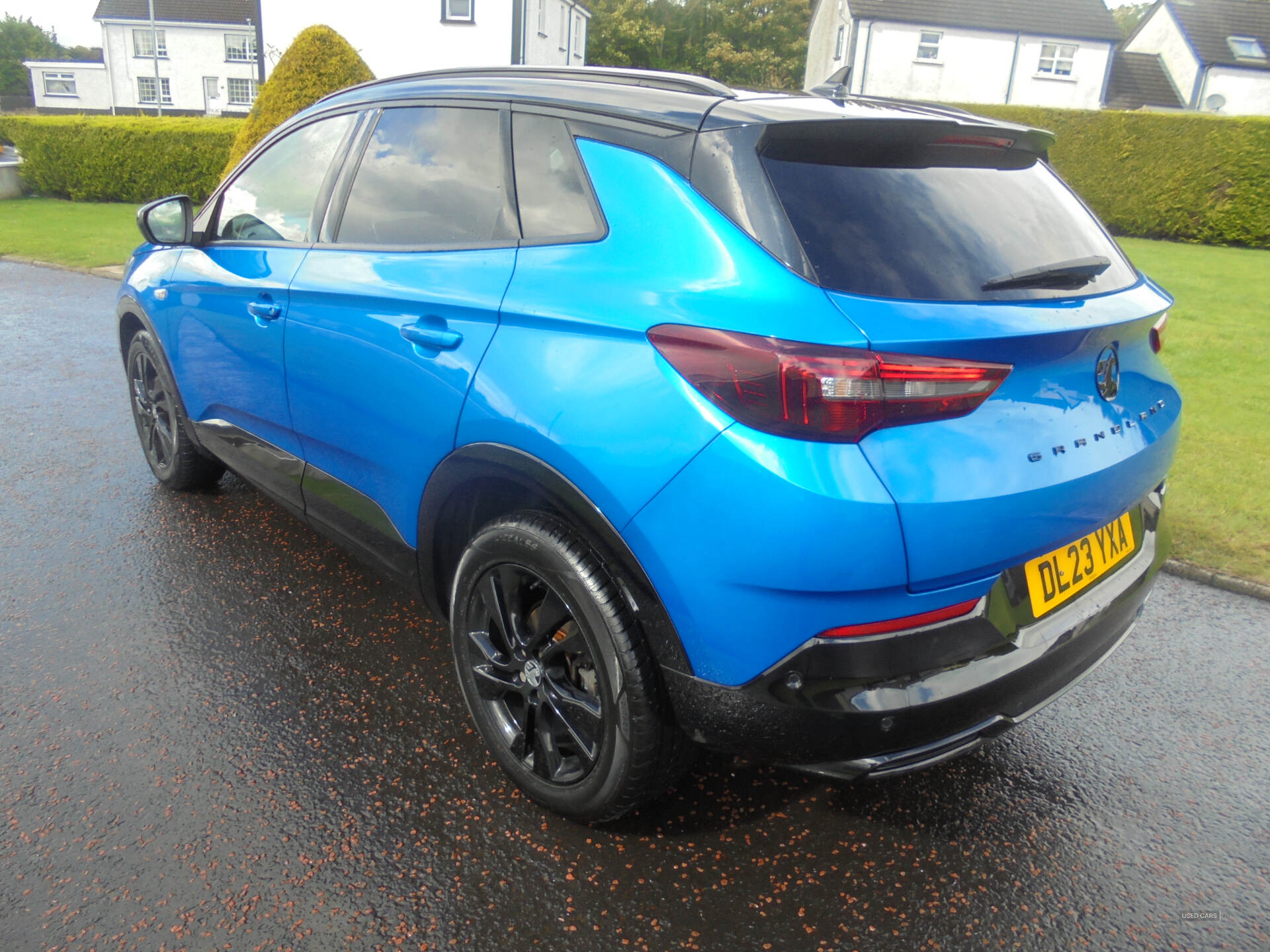 Car Thumbnail 5