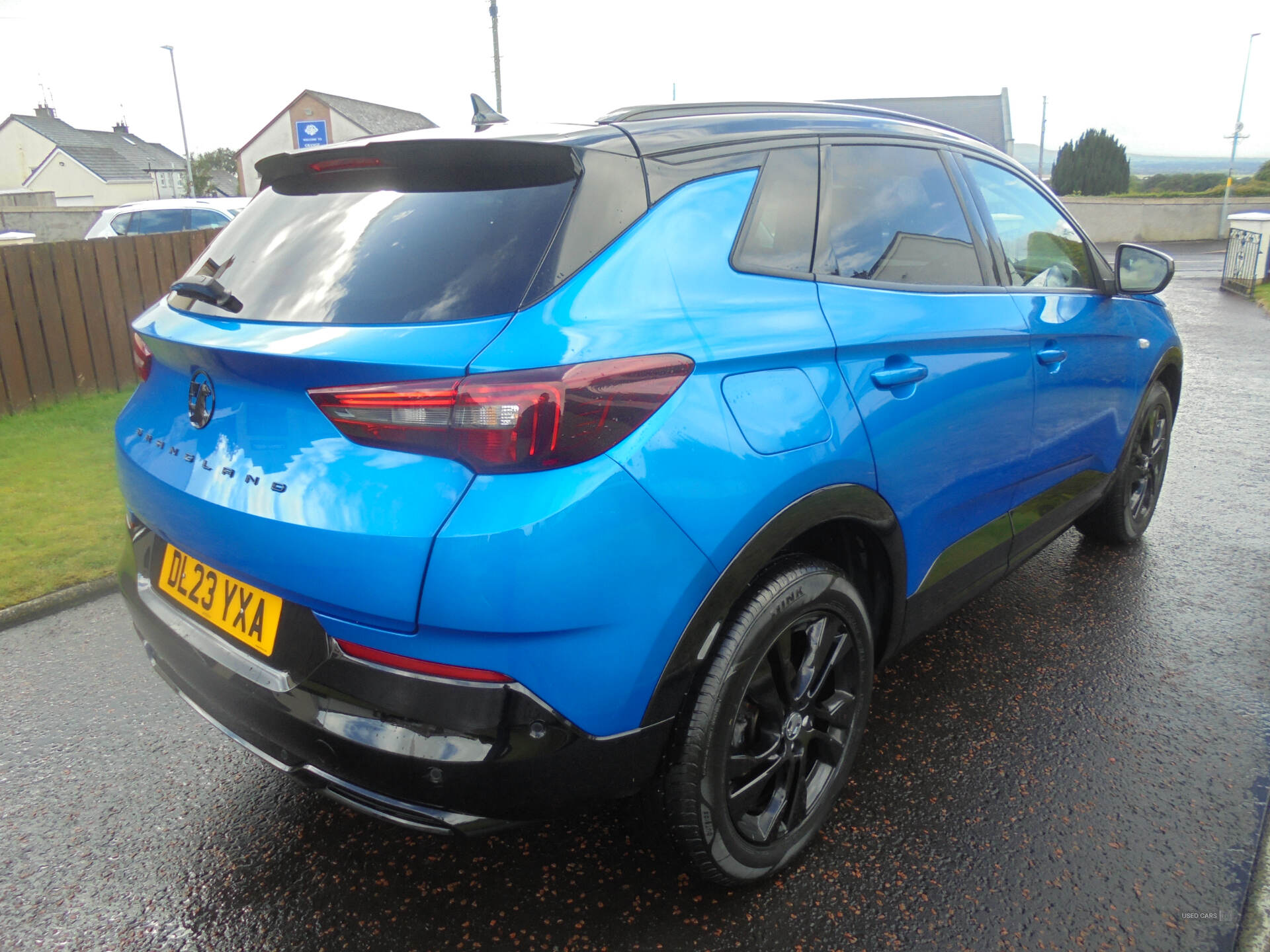 Car Thumbnail 7