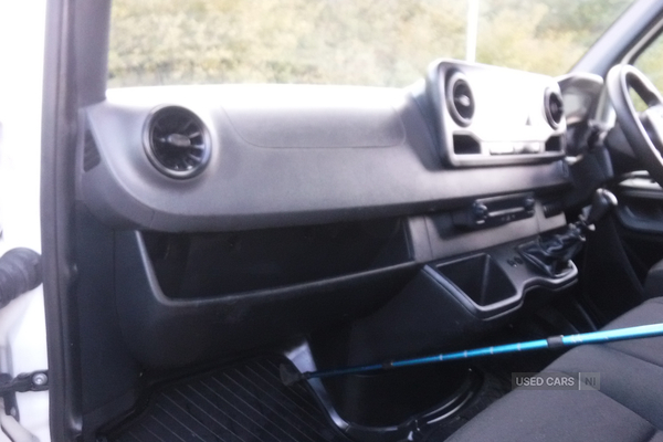 Mercedes Sprinter 315CDI L2 DIESEL RWD in Down