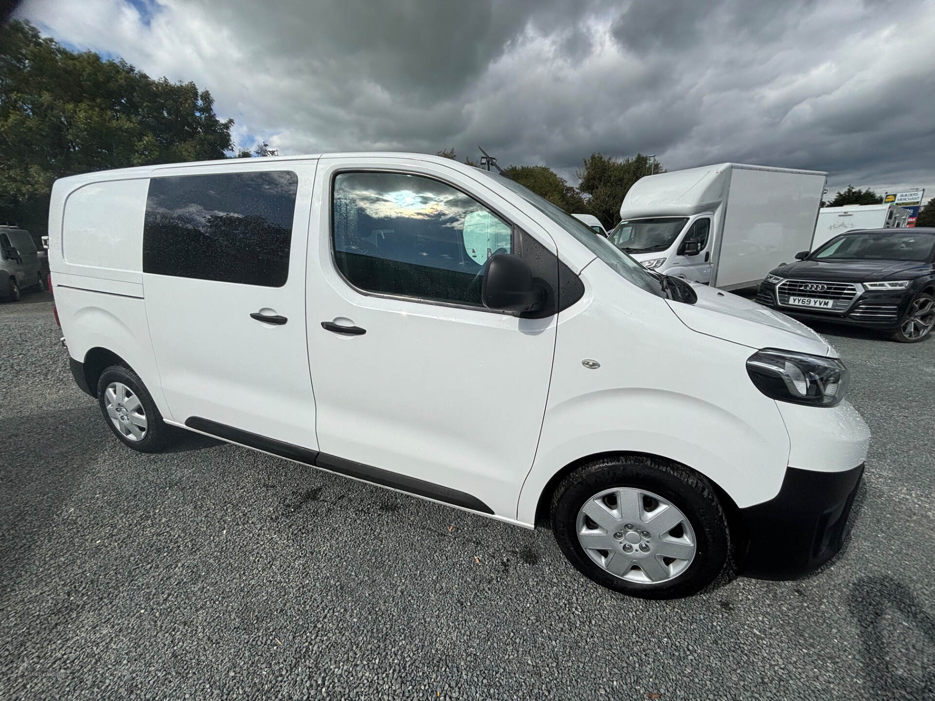 Main Car