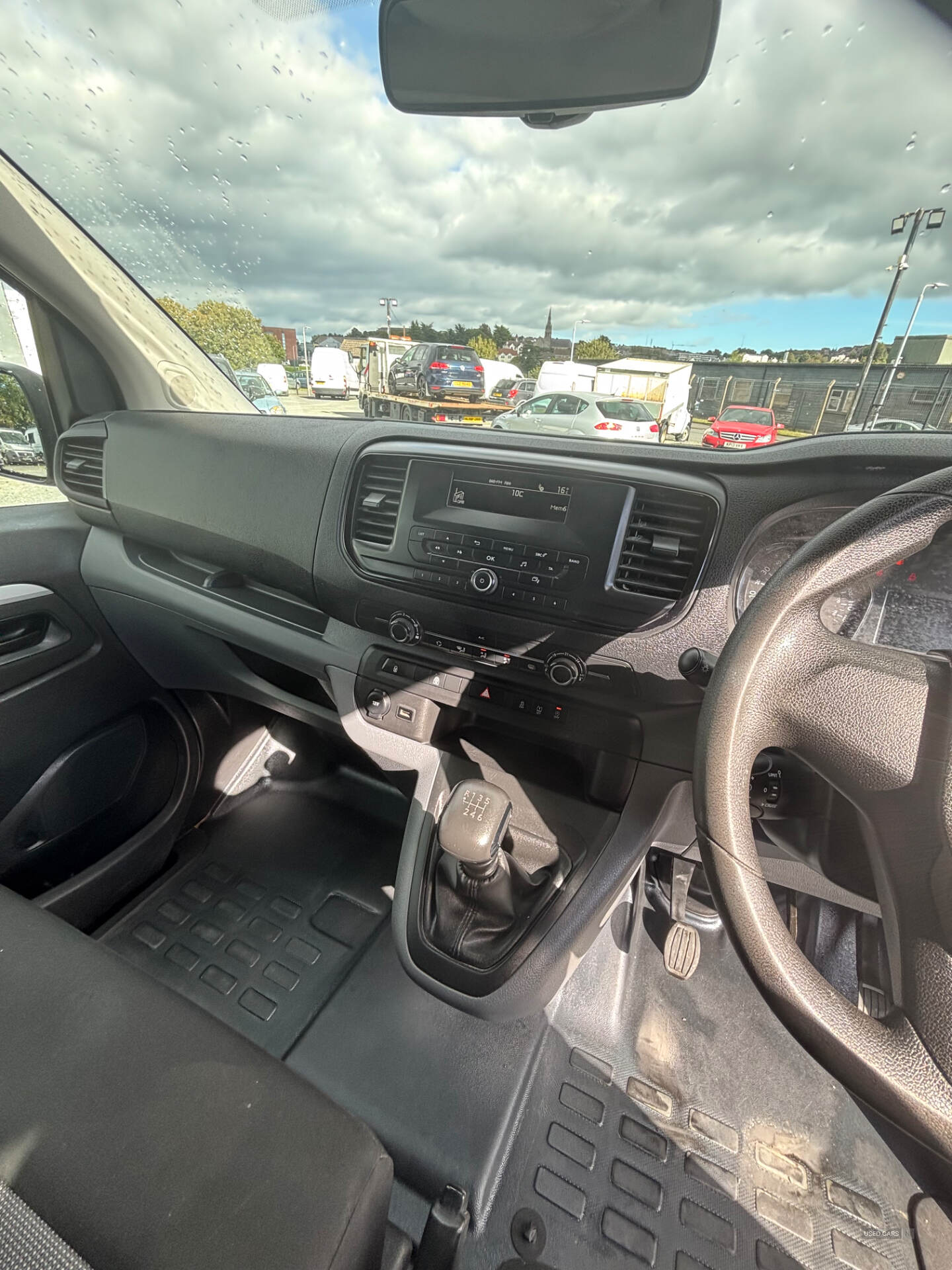 Car Thumbnail 10