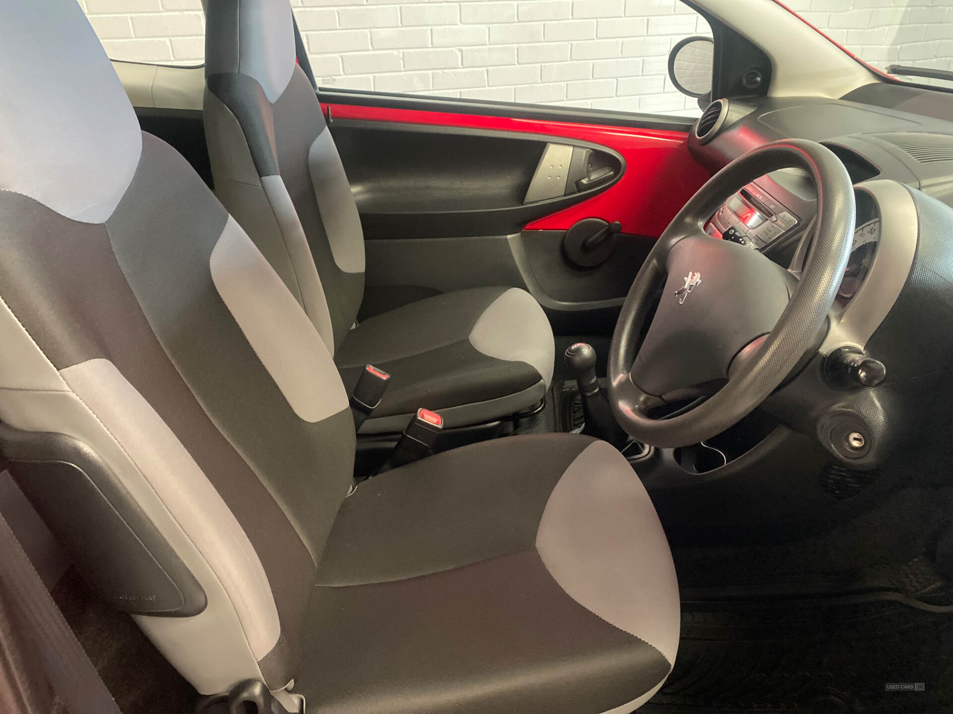 Car Thumbnail 5
