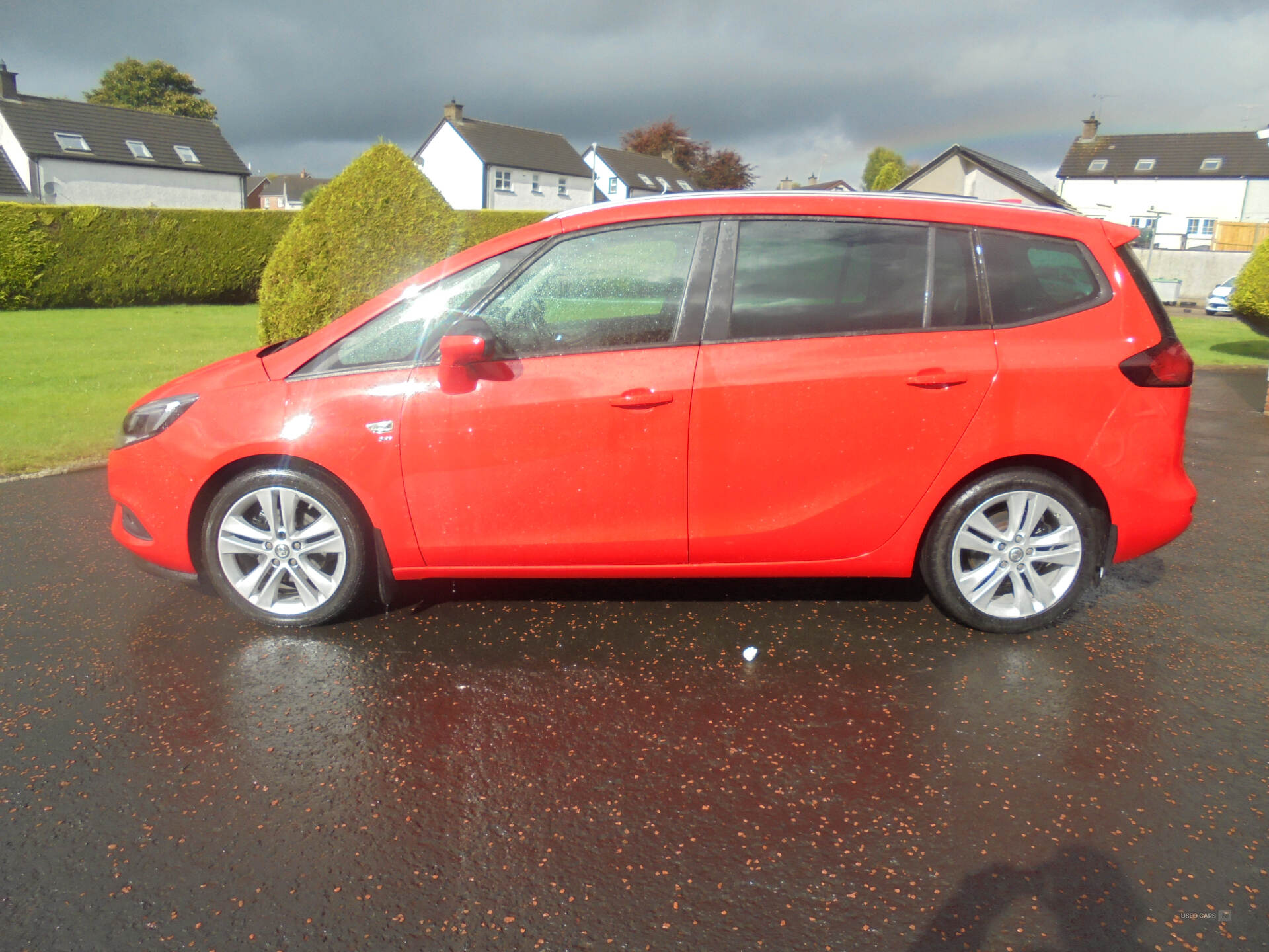 Car Thumbnail 4