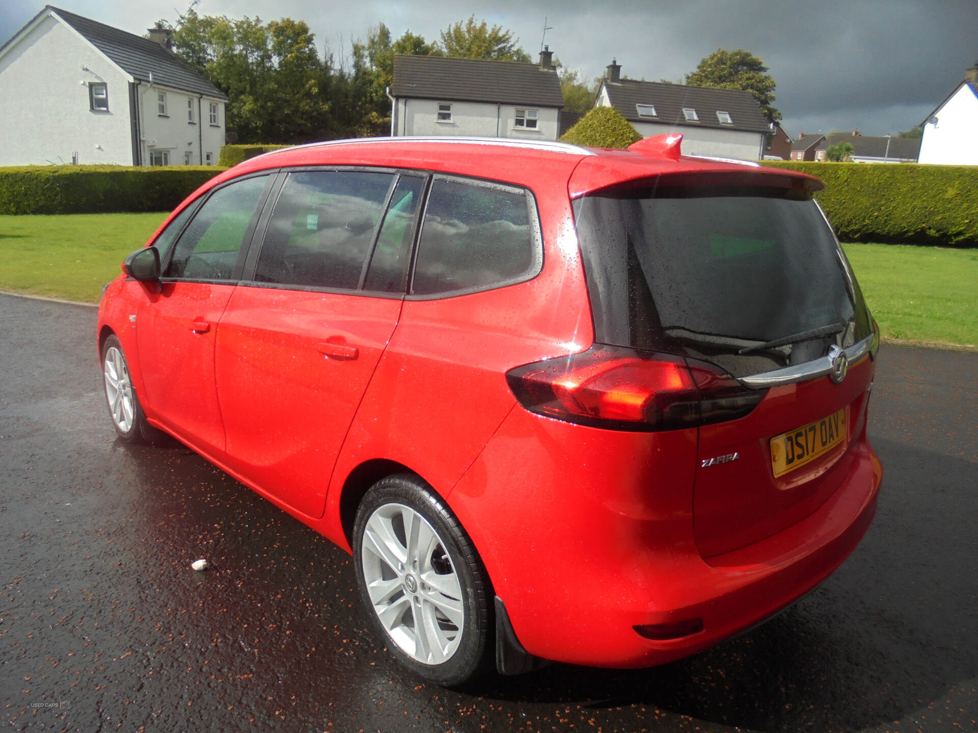 Car Thumbnail 5