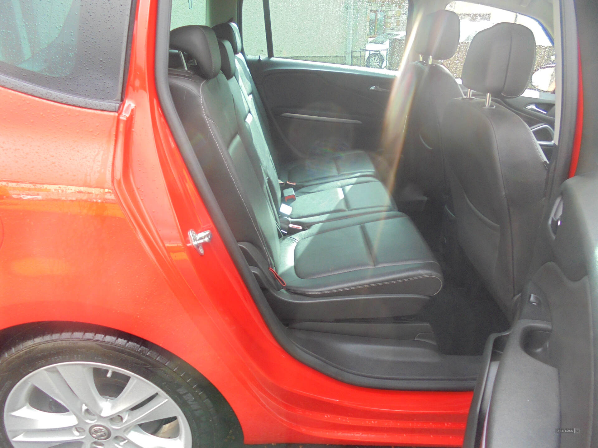 Car Thumbnail 10