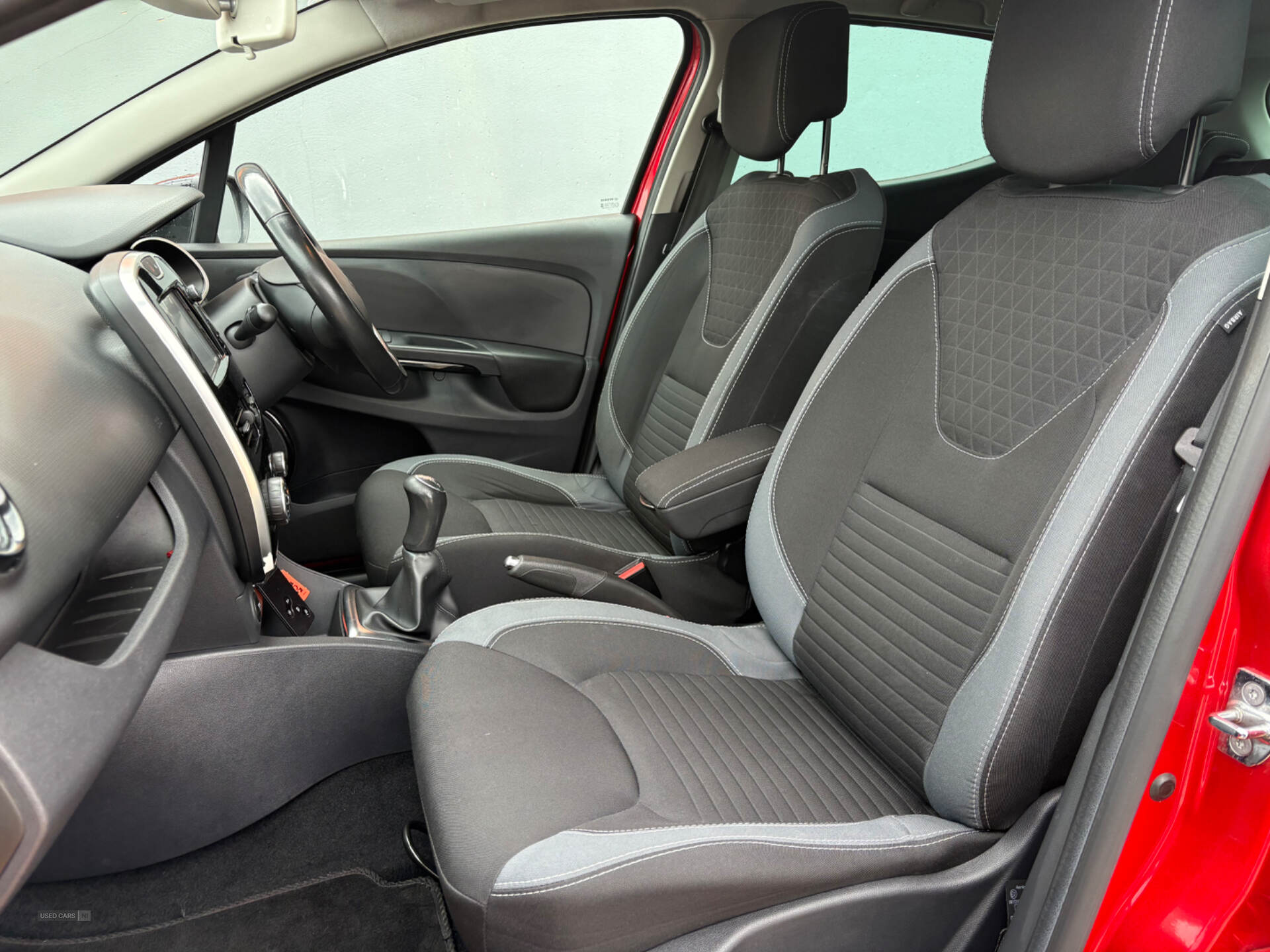 Renault Clio DIESEL HATCHBACK in Derry / Londonderry