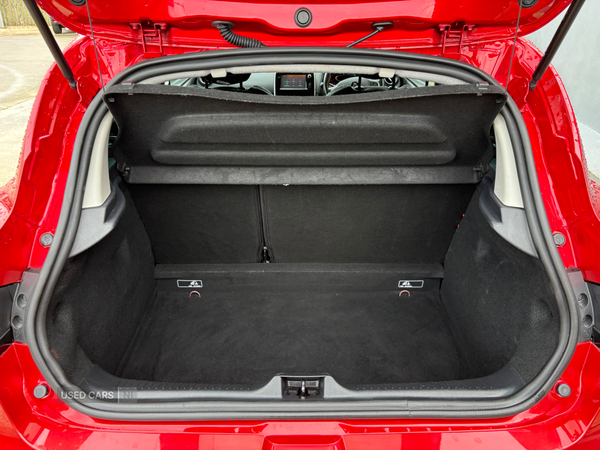 Renault Clio DIESEL HATCHBACK in Derry / Londonderry