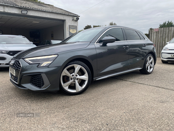 Audi A3 DIESEL SPORTBACK in Down