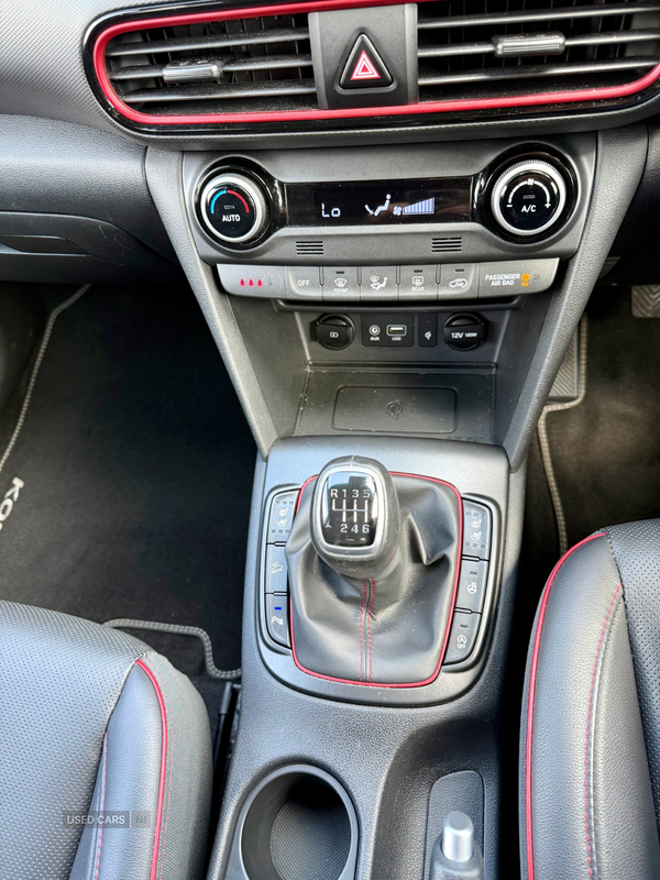 Hyundai Kona HATCHBACK in Down