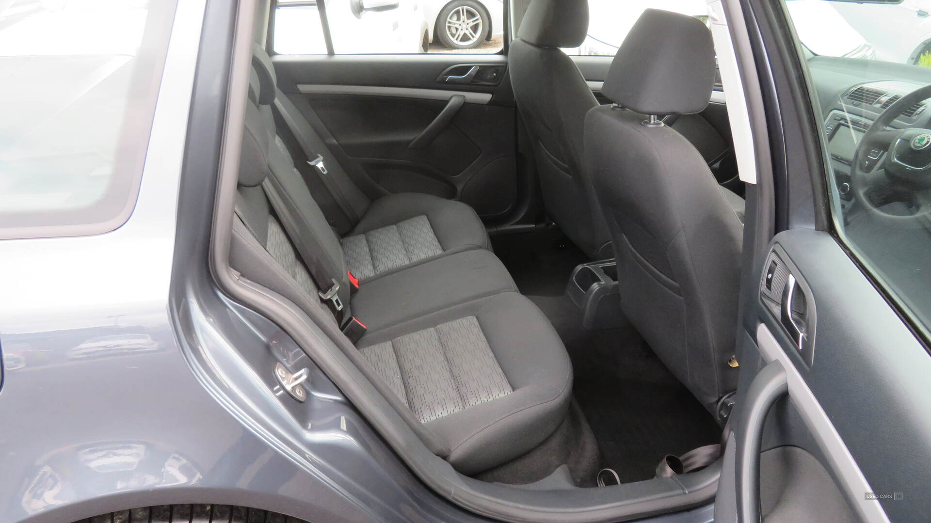 Car Thumbnail 7