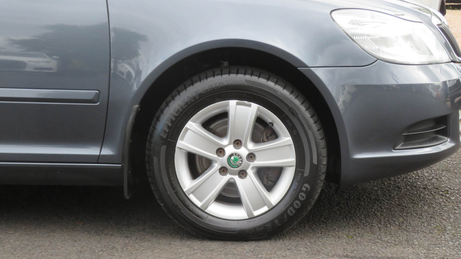 Car Thumbnail 9