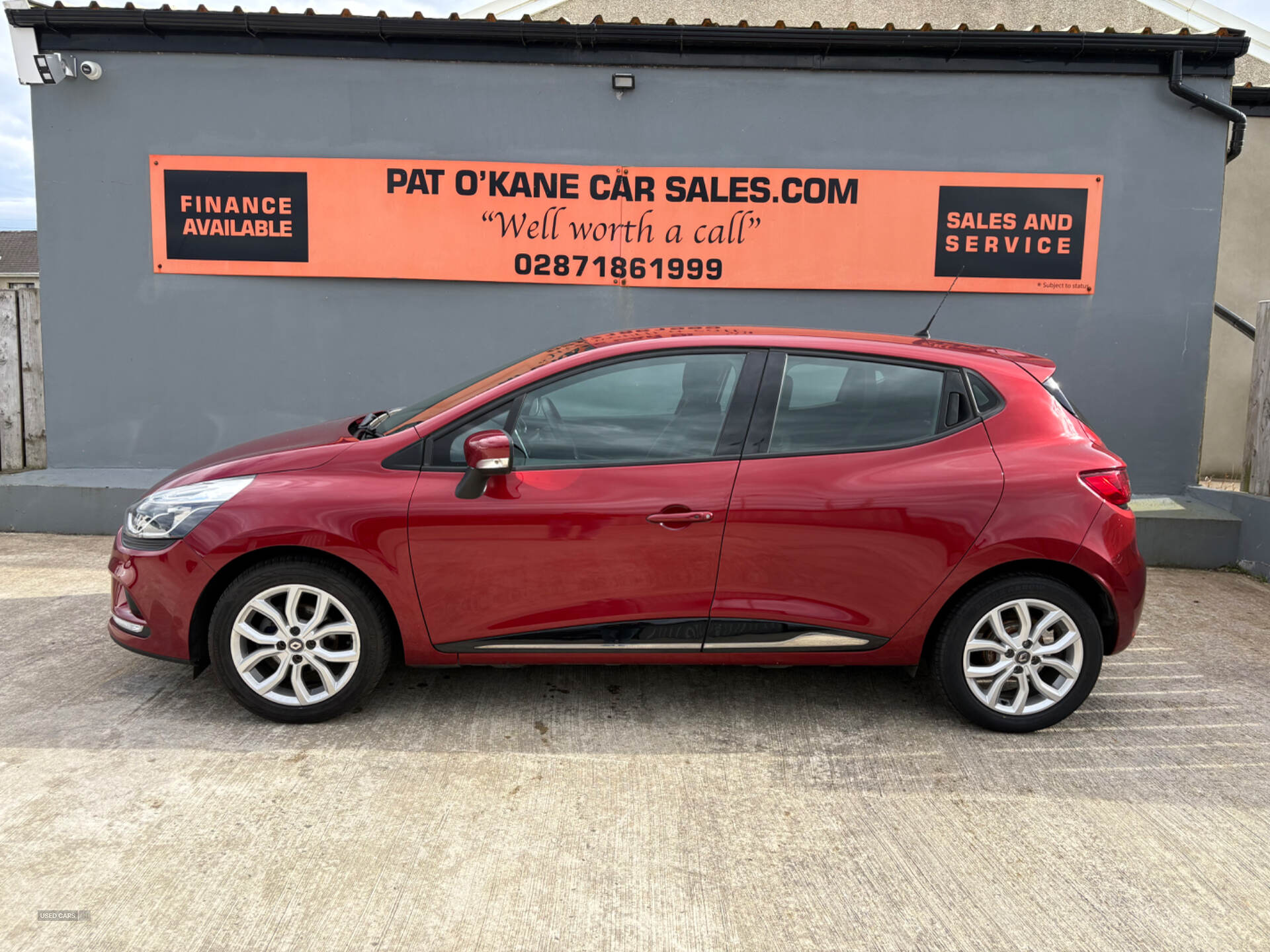 Renault Clio HATCHBACK in Derry / Londonderry