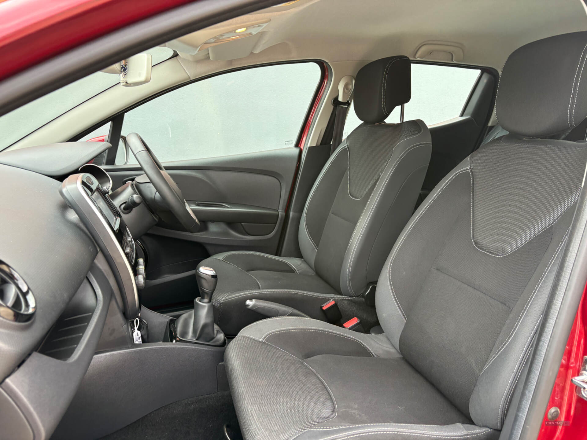 Renault Clio HATCHBACK in Derry / Londonderry