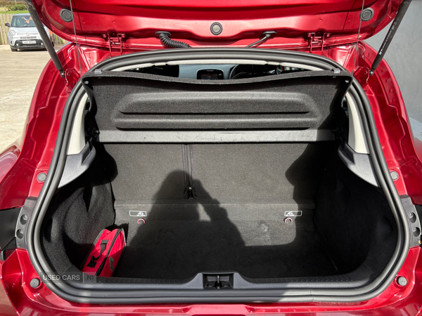 Renault Clio HATCHBACK in Derry / Londonderry
