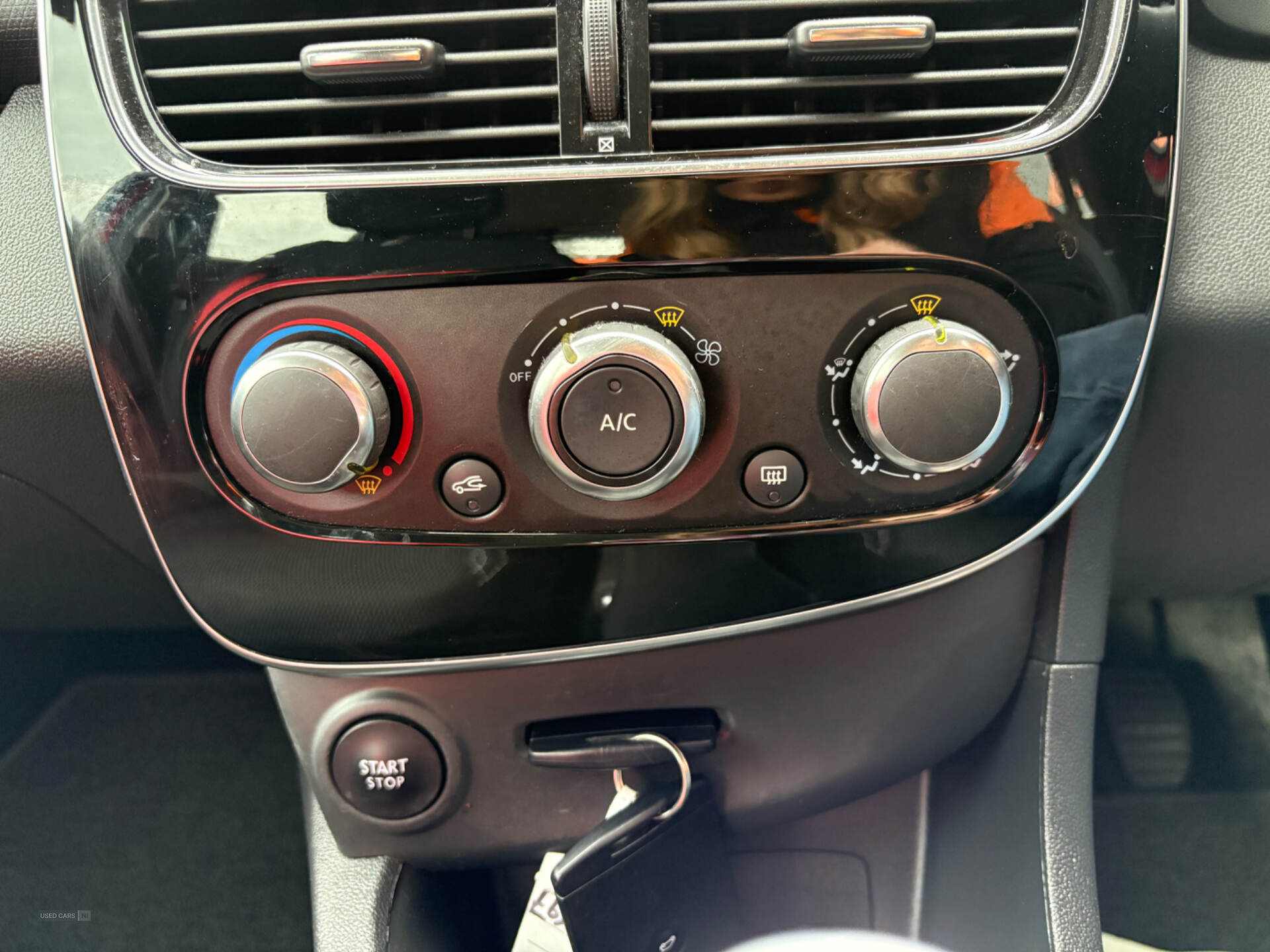 Renault Clio HATCHBACK in Derry / Londonderry