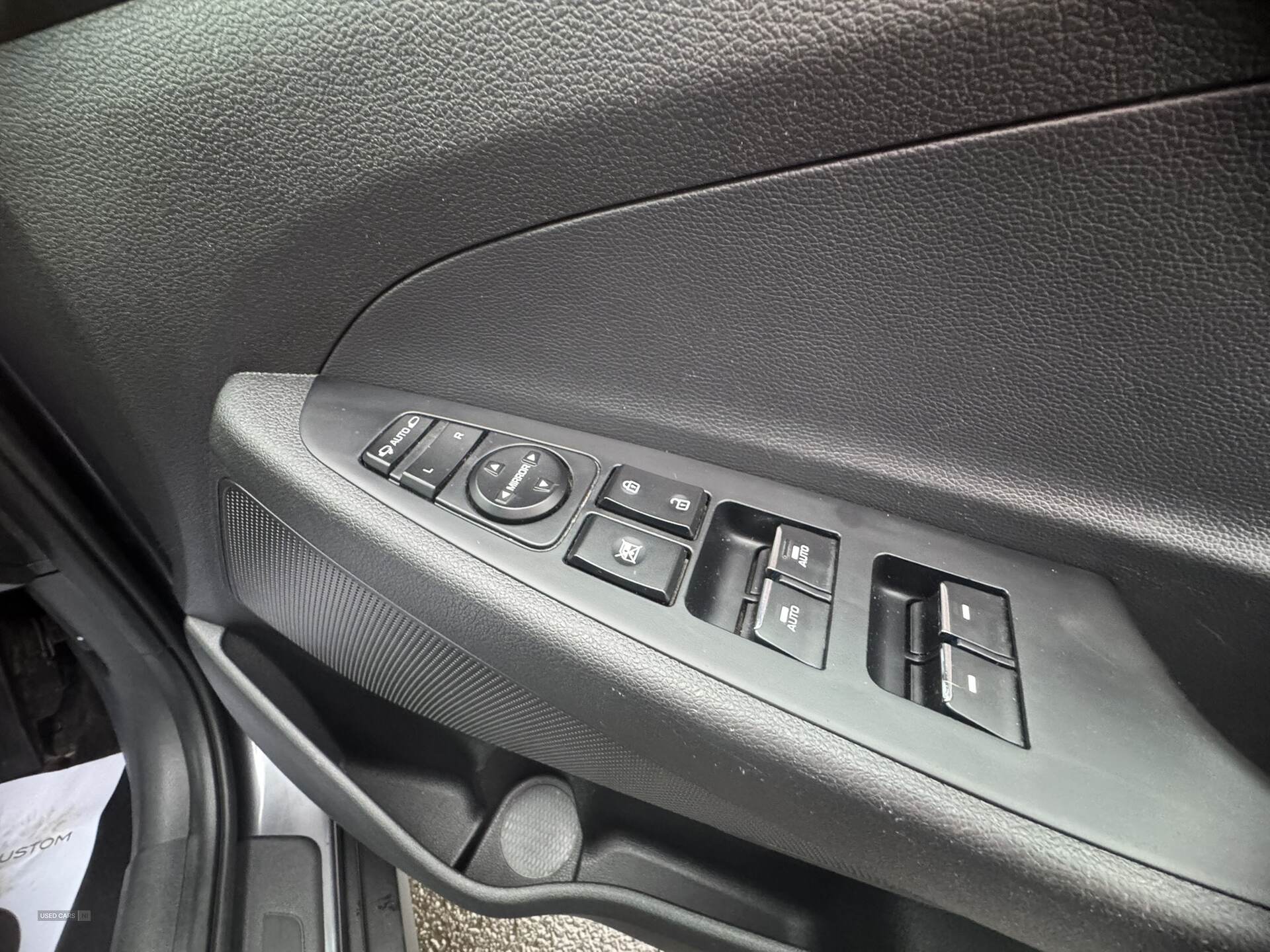 Car Thumbnail 12