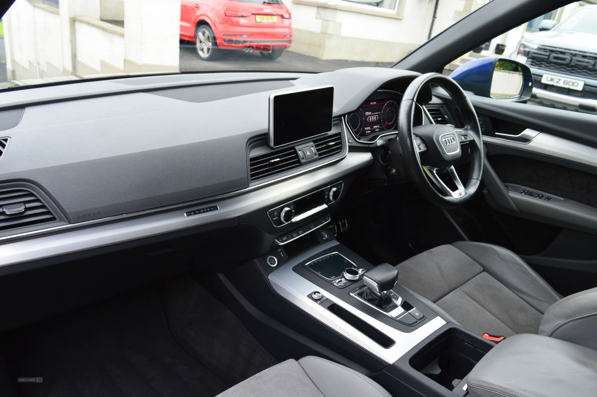 Car Thumbnail 9