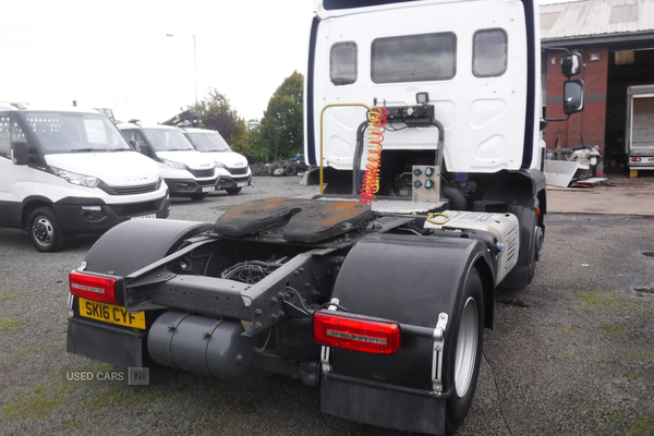 Daf LF220 URBAN TRACTOR UNIT in Down