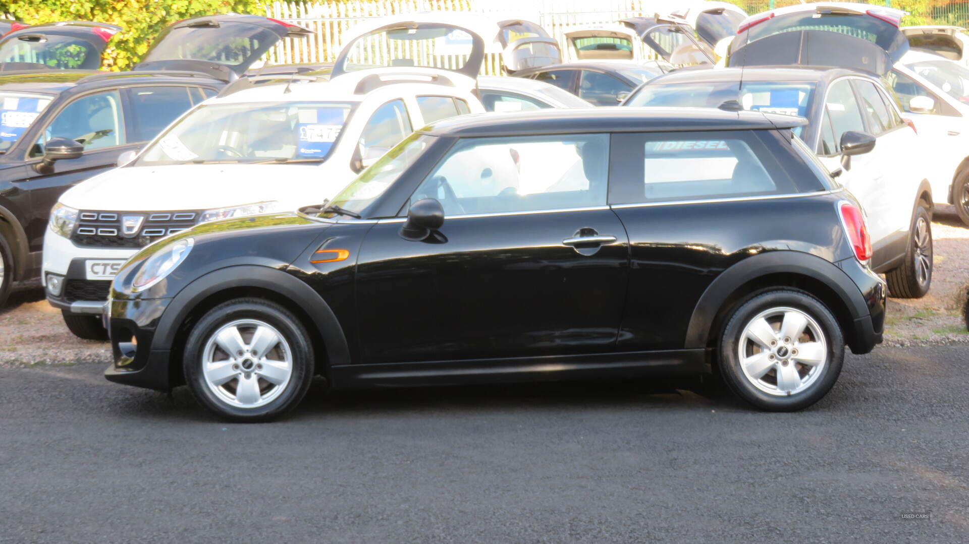 Car Thumbnail 5