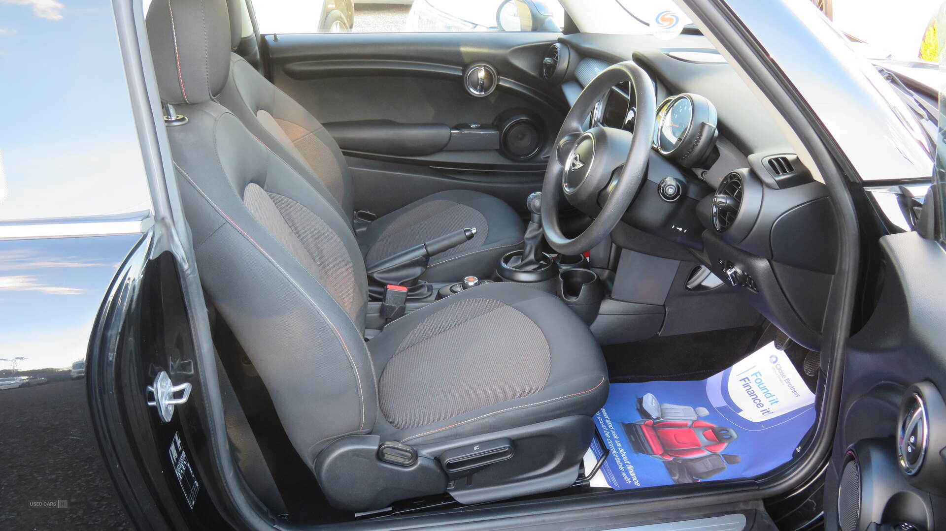 Car Thumbnail 7