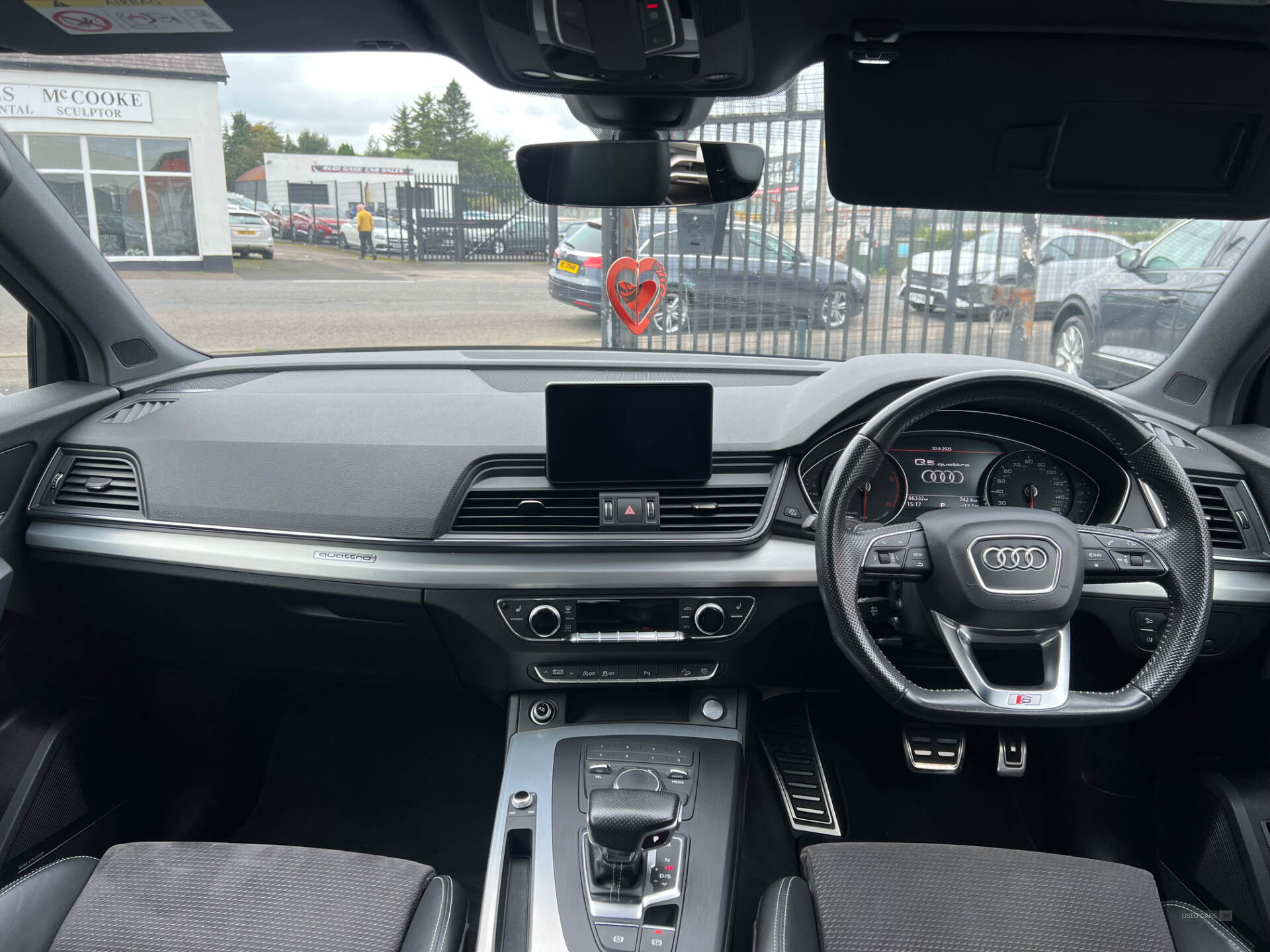 Car Thumbnail 9
