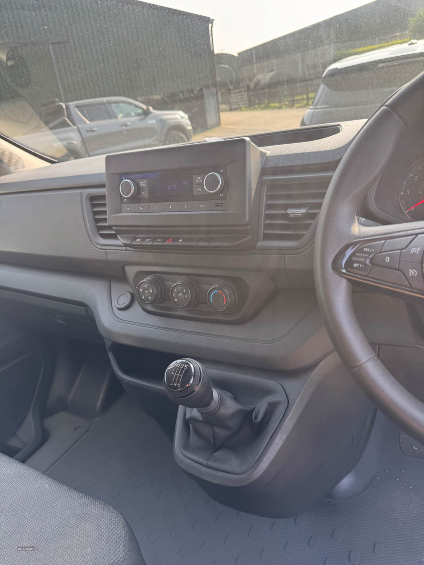 Car Thumbnail 11