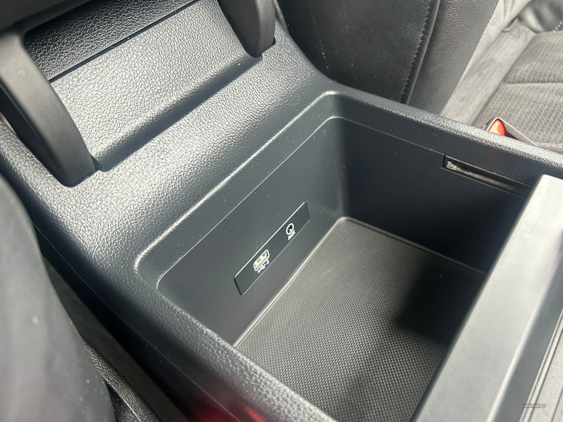 Car Thumbnail 15