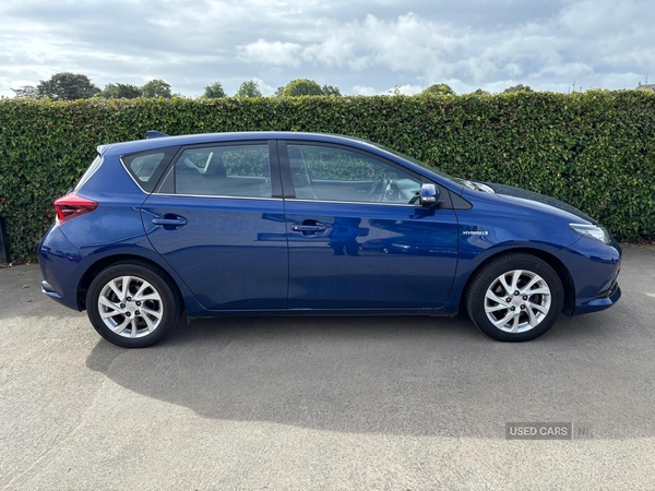 Toyota Auris HATCHBACK in Tyrone