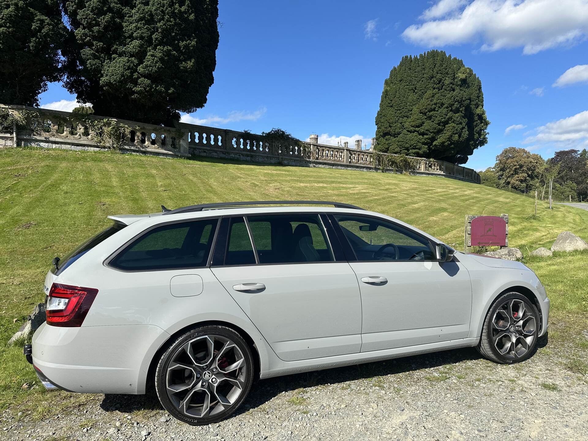 Car Thumbnail 15