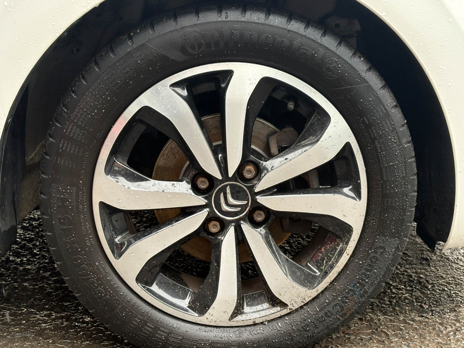 Car Thumbnail 4