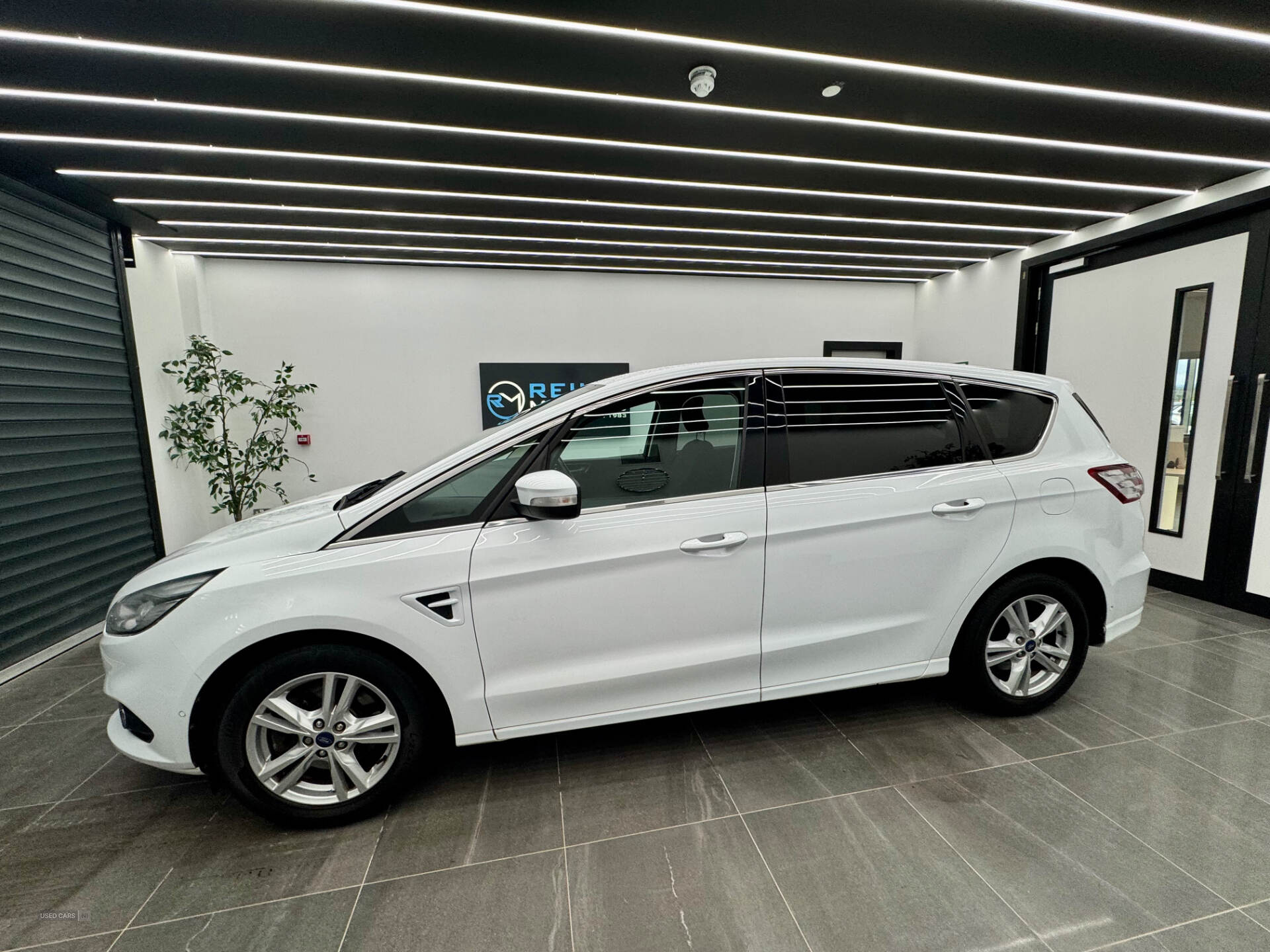 Ford S-Max DIESEL ESTATE in Derry / Londonderry